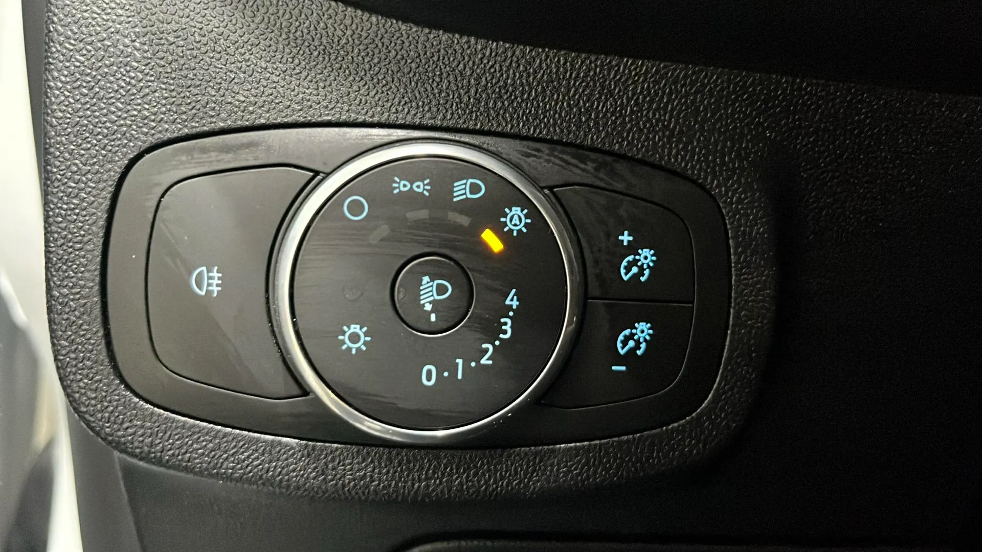 Ford Fiesta 1.0 EcoBoost MHEV ST-Line - foto 16