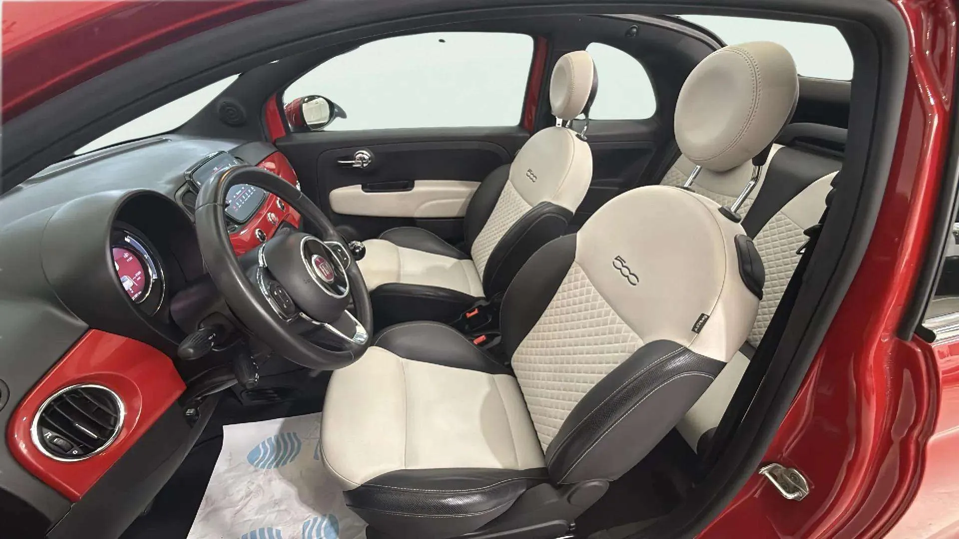 Fiat 500 Club 1.0 Hybrid - foto 14