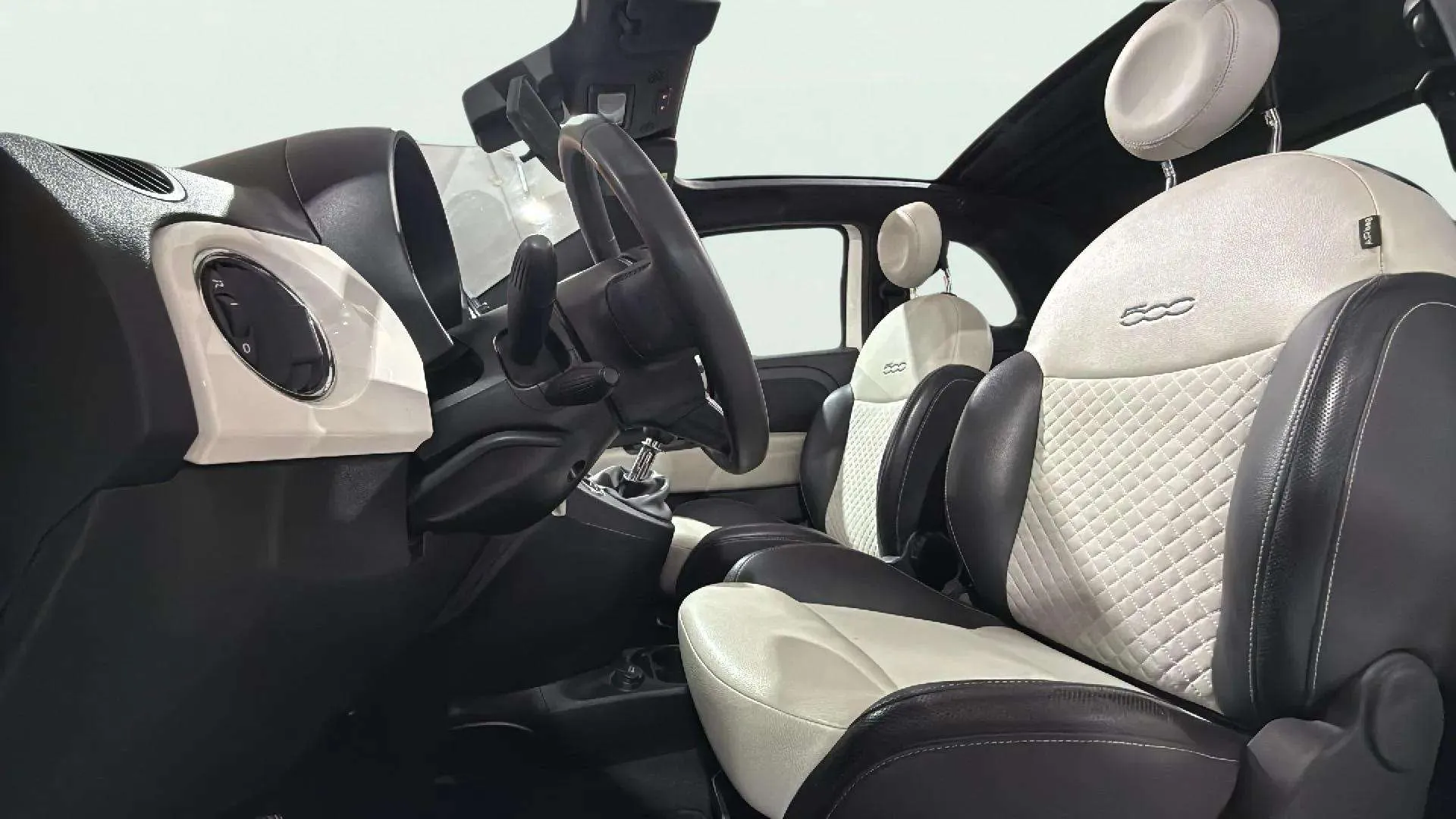Fiat 500 Club 1.0 Hybrid - foto 15