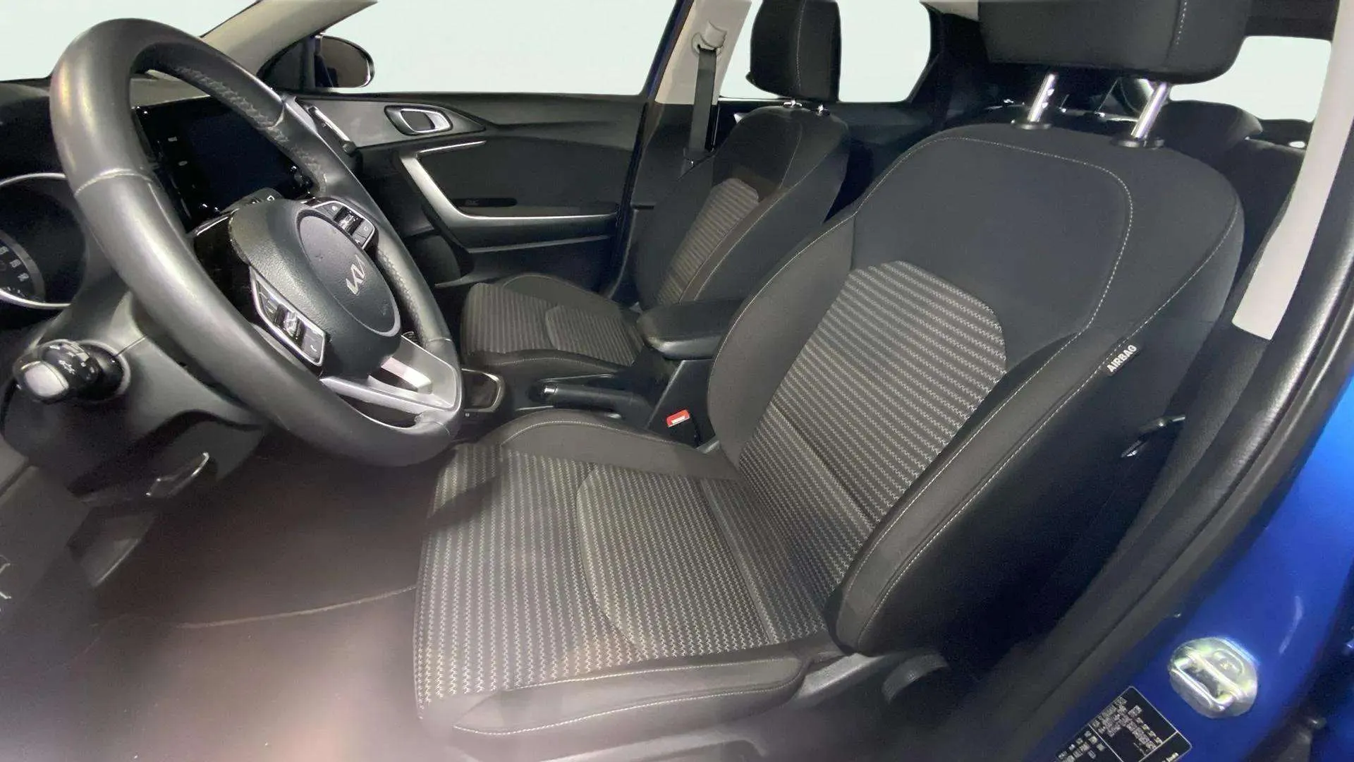 Kia XCeed 1.0 T-GDi Concept - foto 32