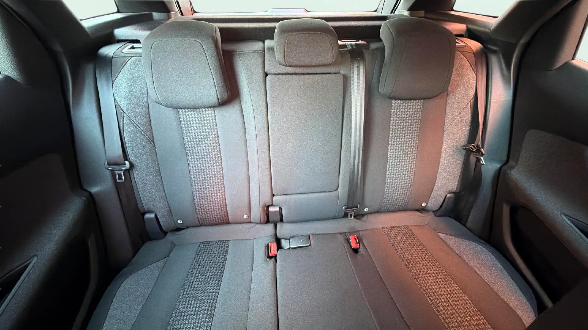 Peugeot 3008 1.5 BlueHDi Active Pack - foto 14