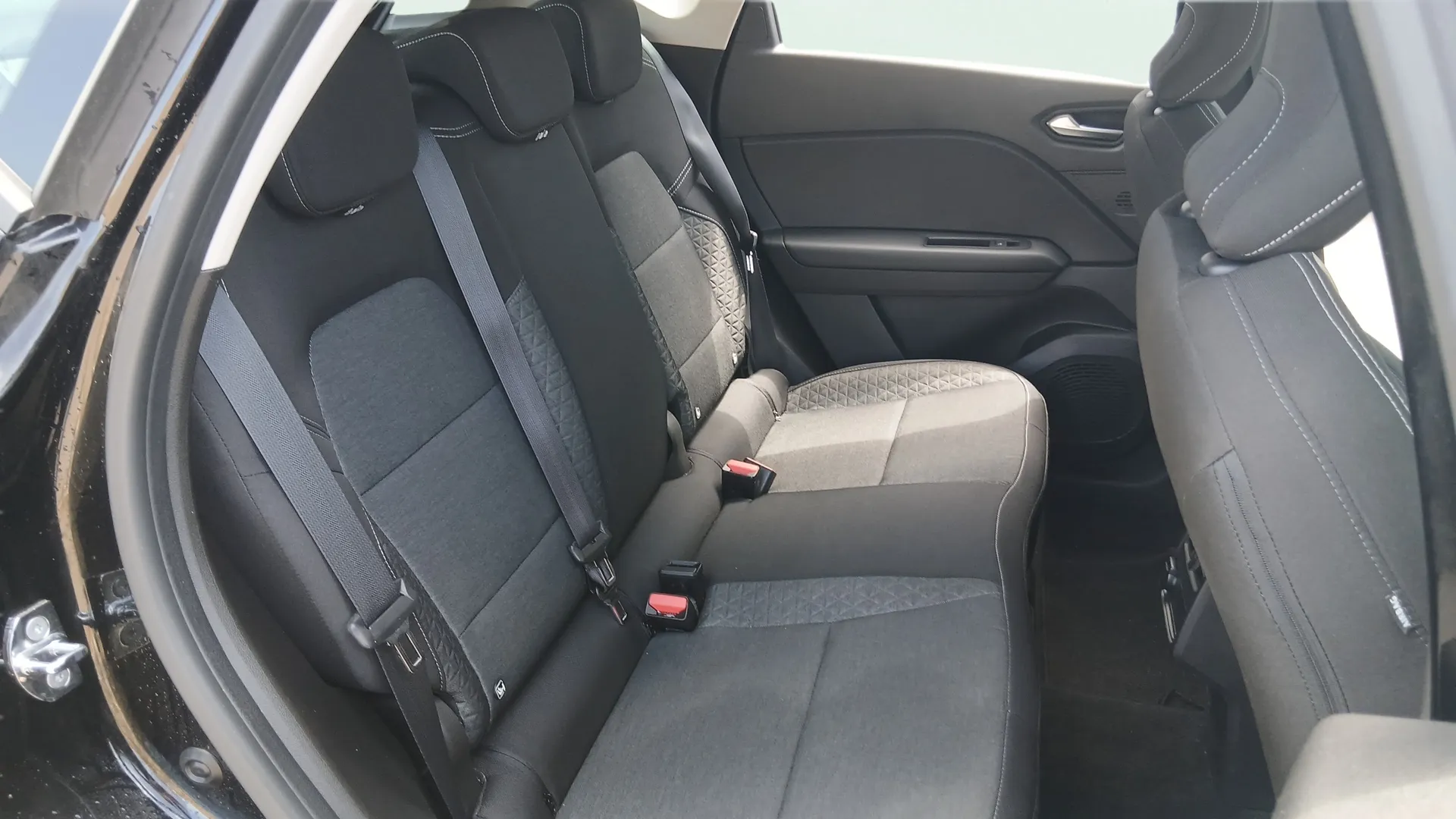 Renault Captur evolution E-Tech PHEV - foto 12
