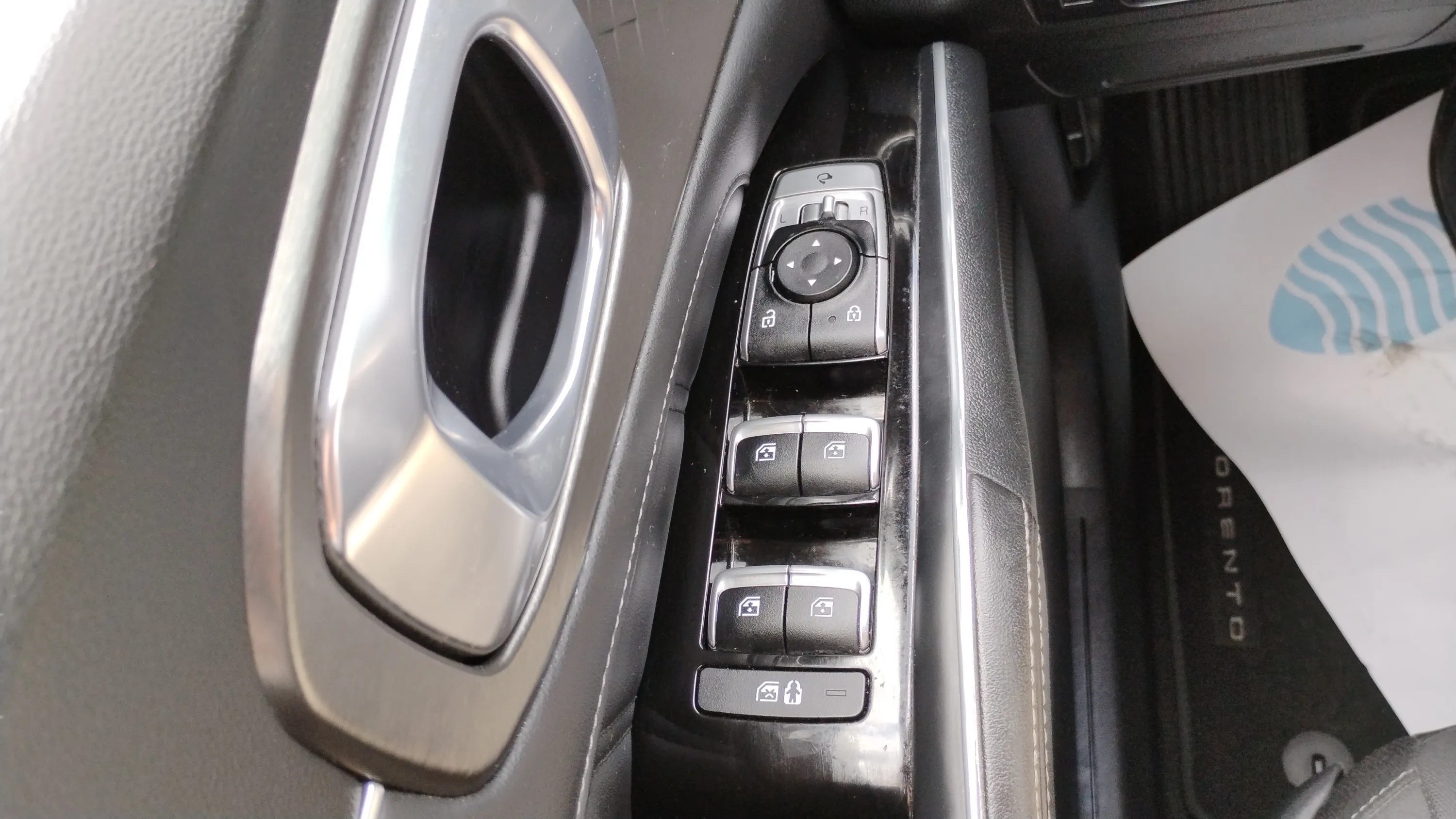 Kia Sorento 1.6 T-GDi PHEV Emotion 4x4 7pl - foto 25