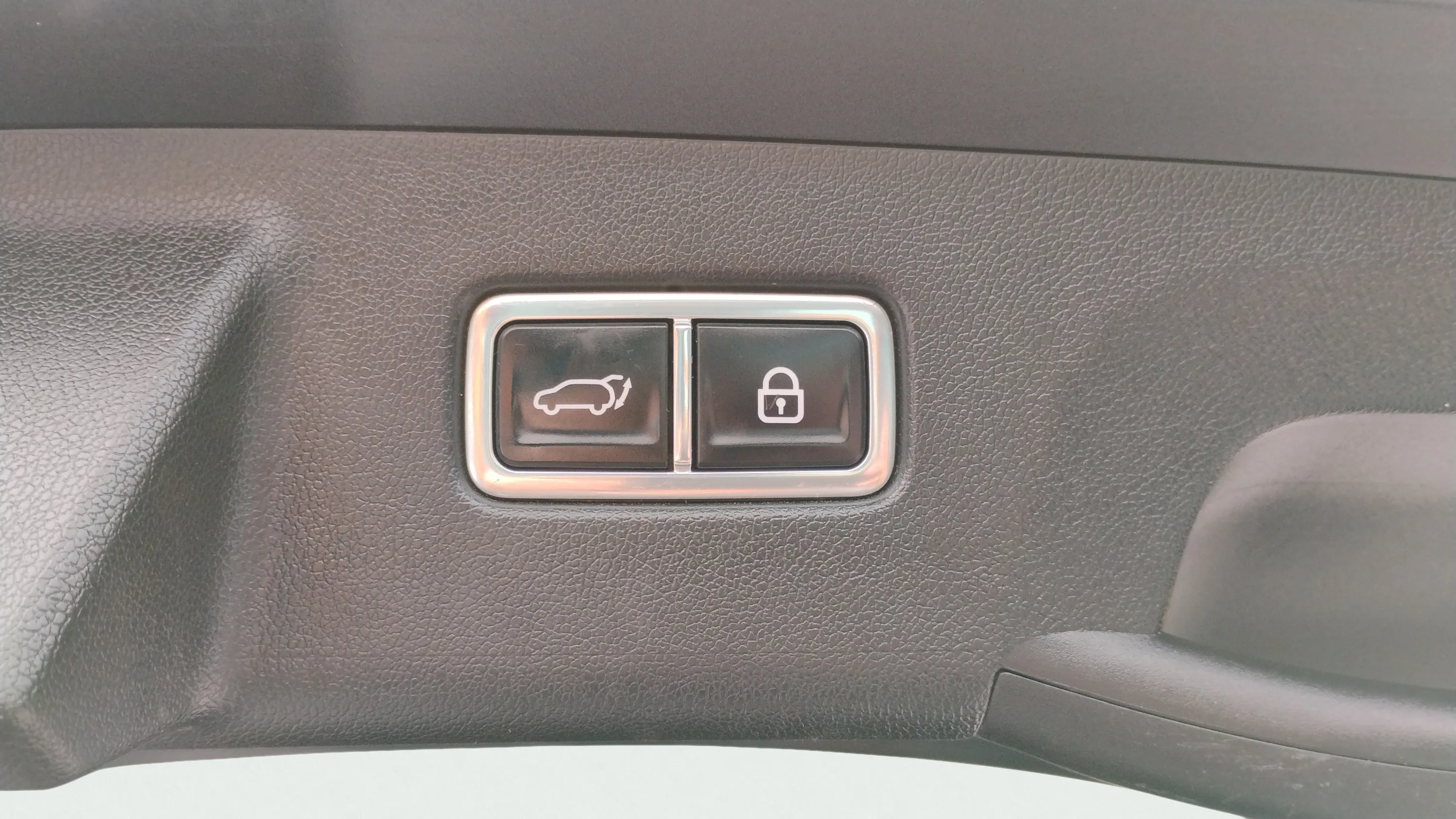 Kia Sorento 1.6 T-GDi PHEV Emotion 4x4 7pl - foto 17