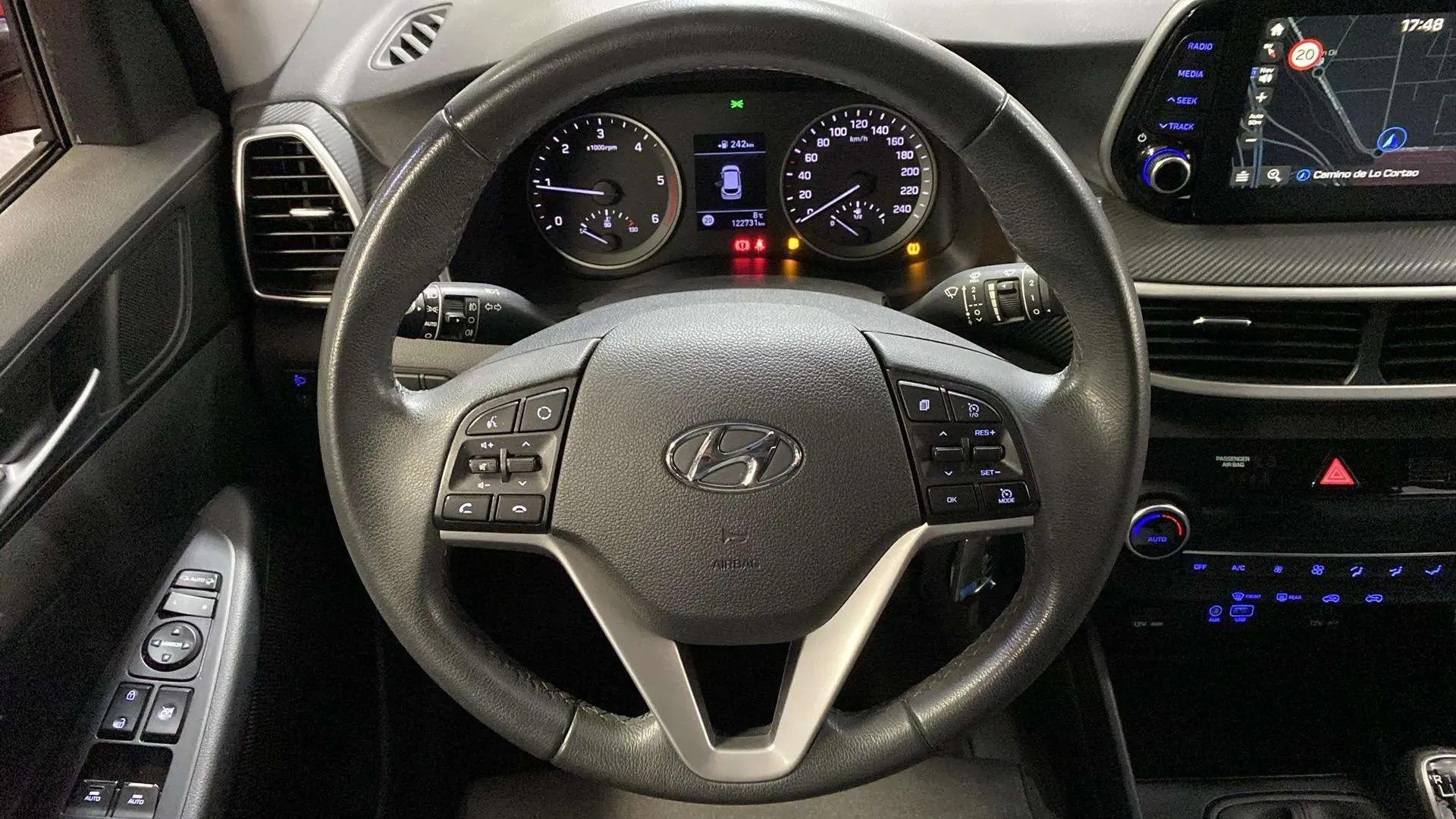 Hyundai Tucson 1.6 CRDi 48V SLE Sky 4x2 - foto 18