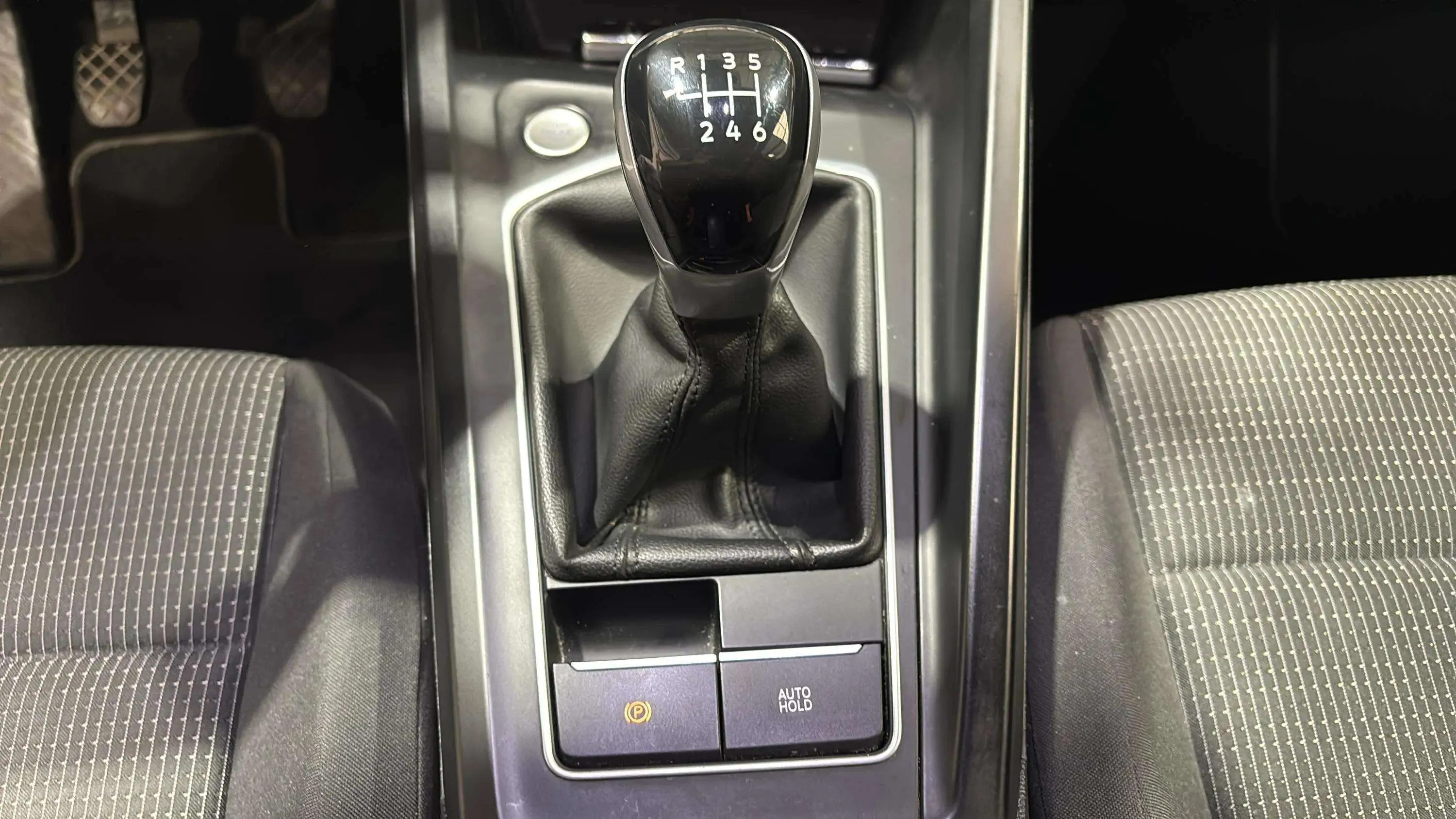 Volkswagen Golf 2.0 TDI - foto 15