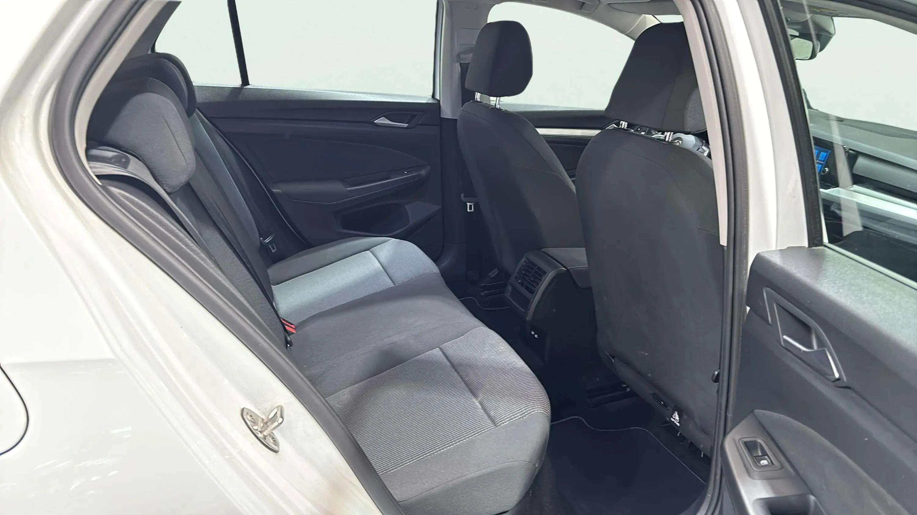 Volkswagen Golf 2.0 TDI - foto 20