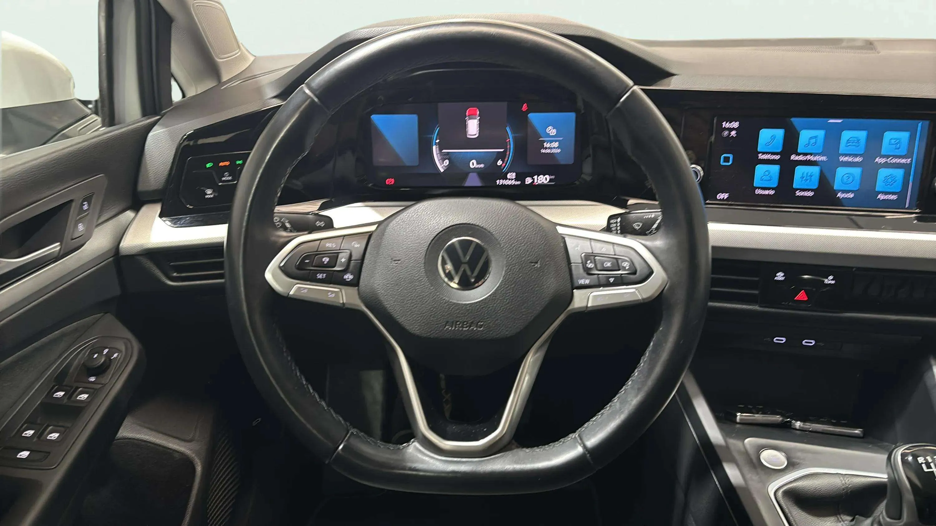 Volkswagen Golf 2.0 TDI - foto 11