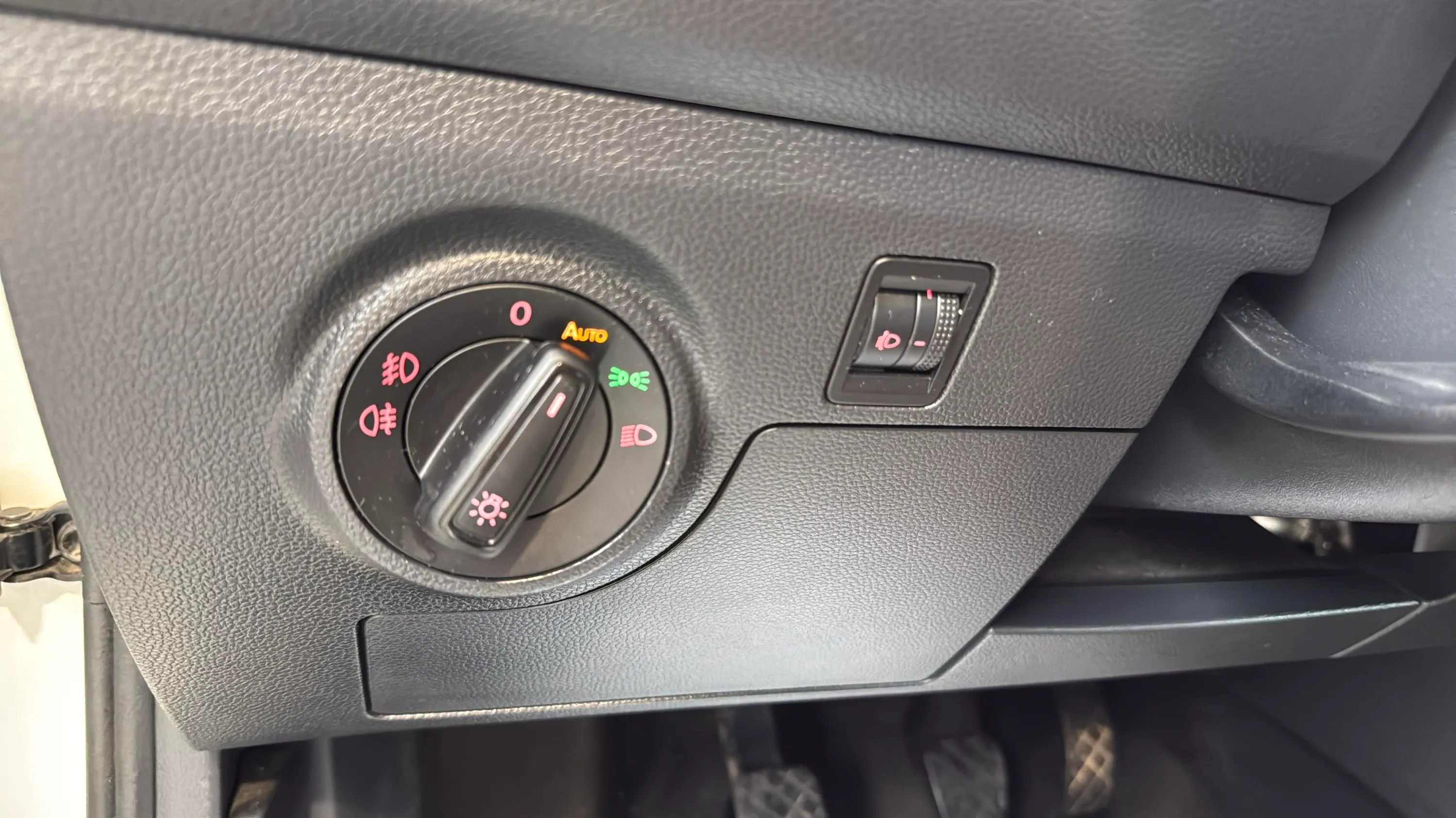 SEAT Arona 1.6 TDI Style Ecomotive - foto 24