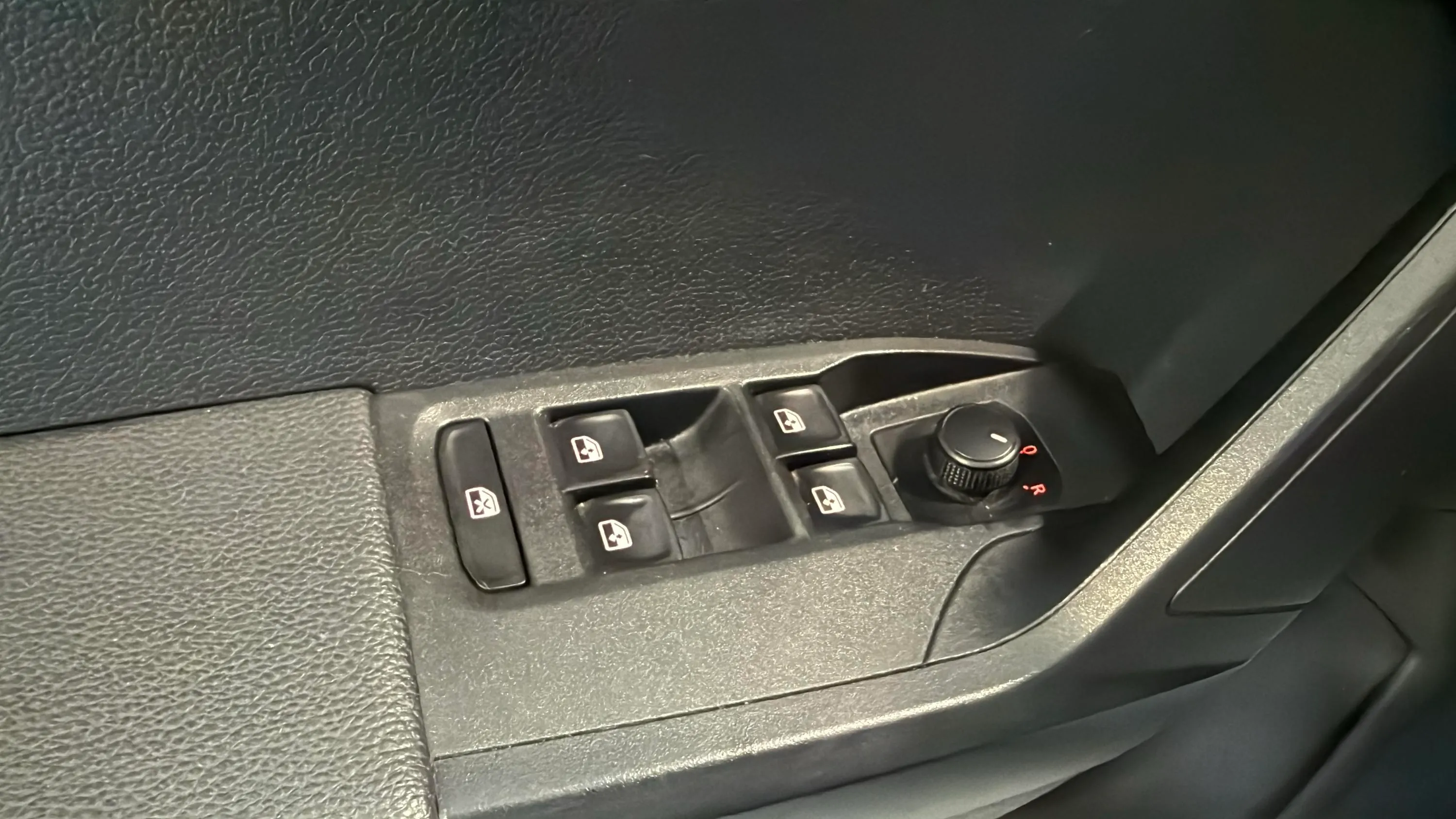 SEAT Arona 1.6 TDI Style Ecomotive - foto 25