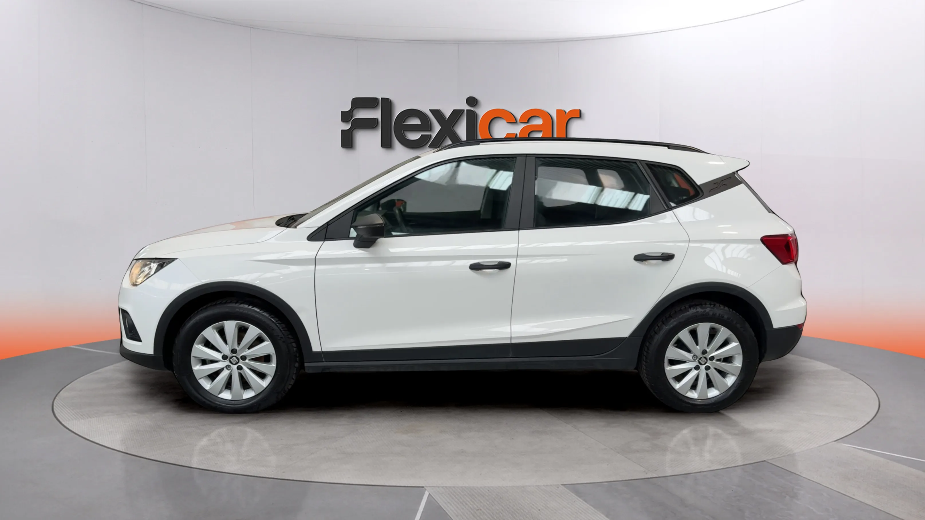 SEAT Arona 1.6 TDI Style Ecomotive - foto 4