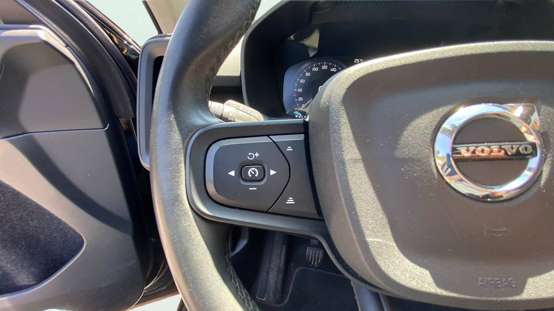 Volvo XC40 1.5 T2 Inscription - foto 25