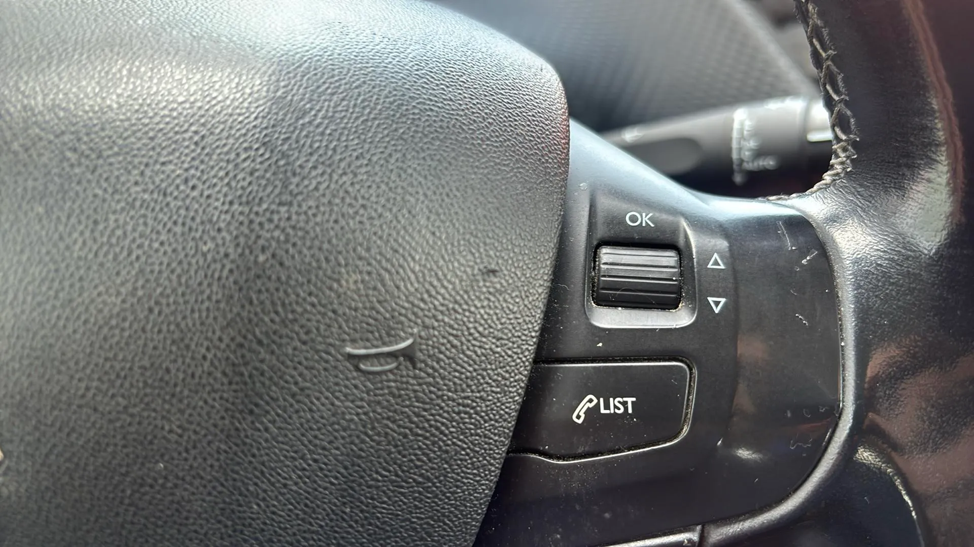 Peugeot 2008 Allure 1.6 BlueHDi - foto 9