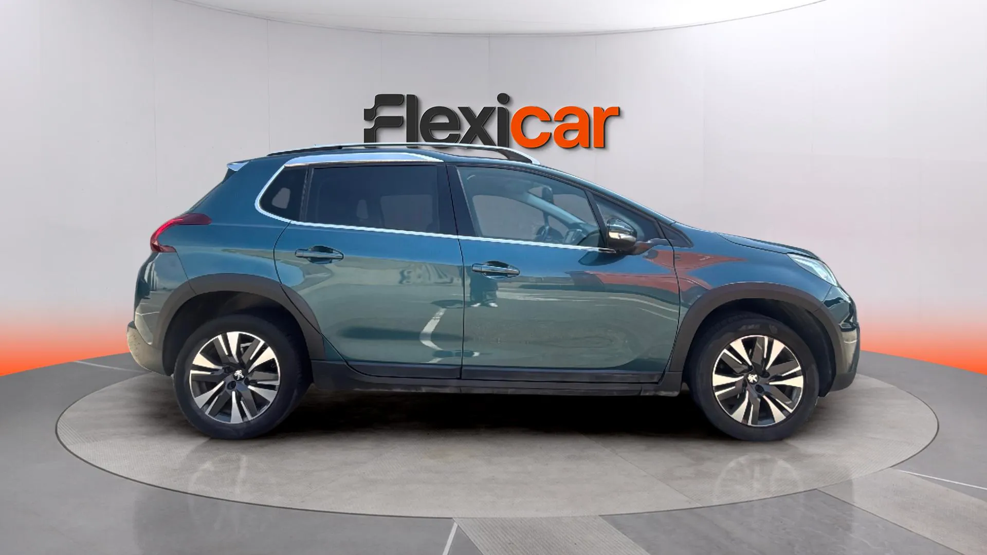 Peugeot 2008 Allure 1.6 BlueHDi - foto 2