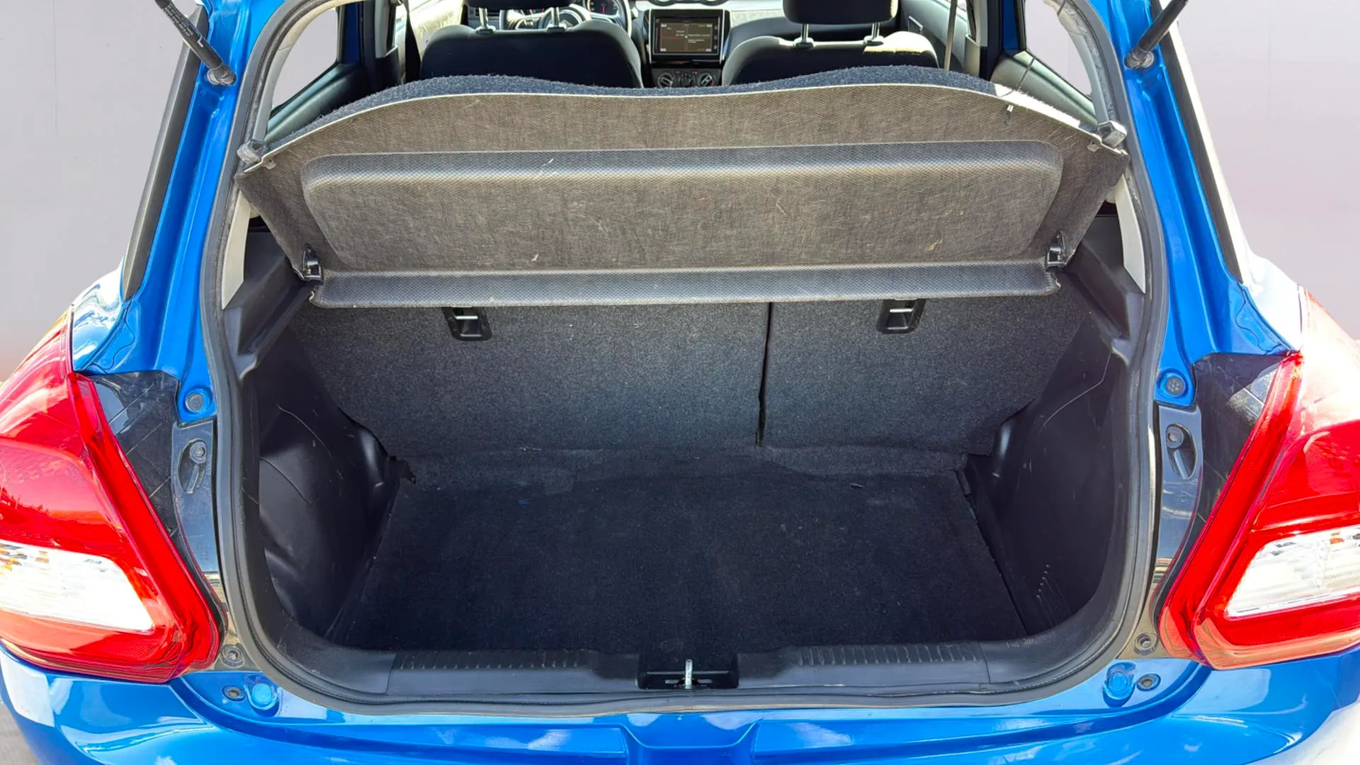 Suzuki Swift 1.0 GLE - foto 9