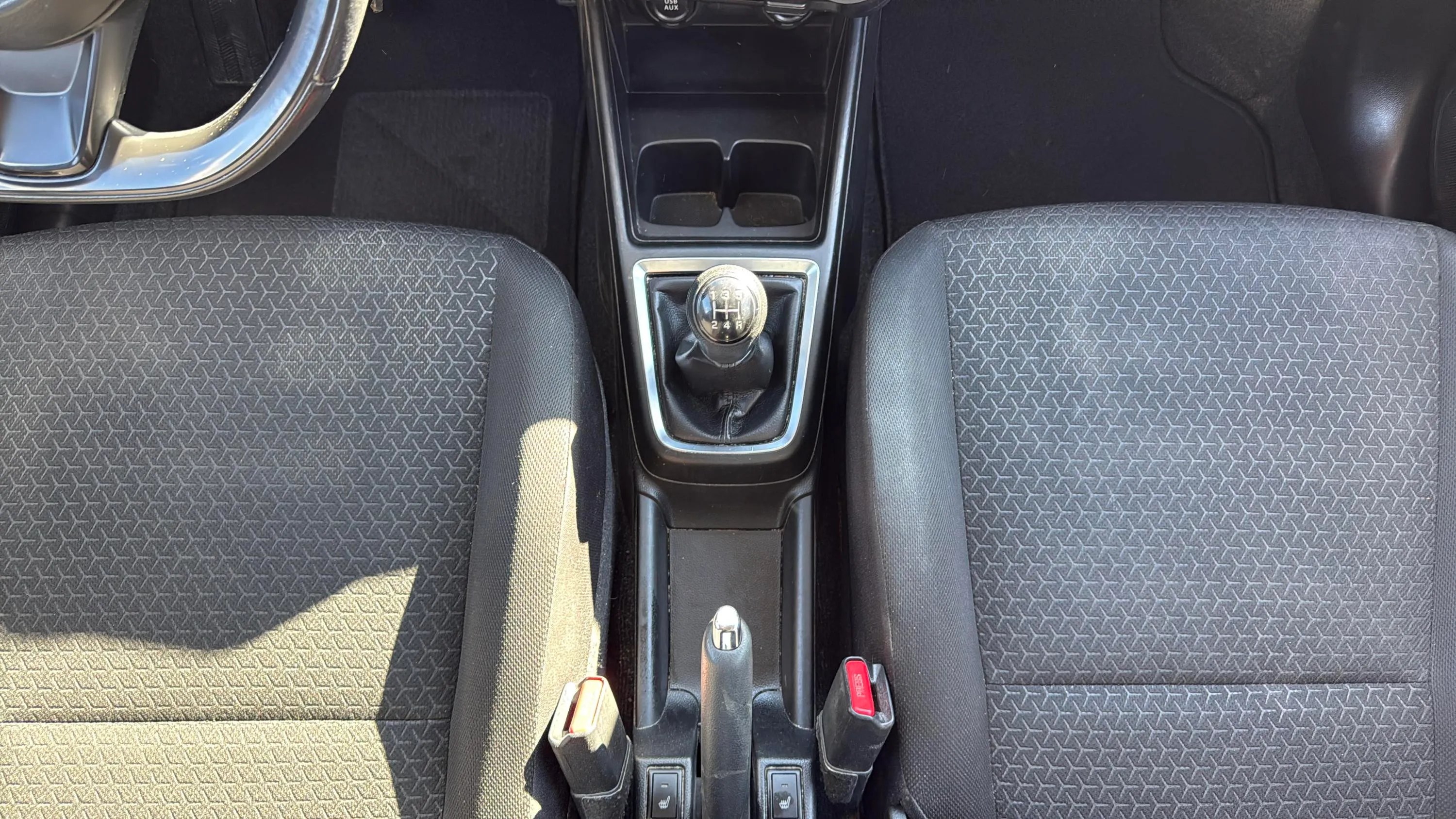 Suzuki Swift 1.0 GLE - foto 14
