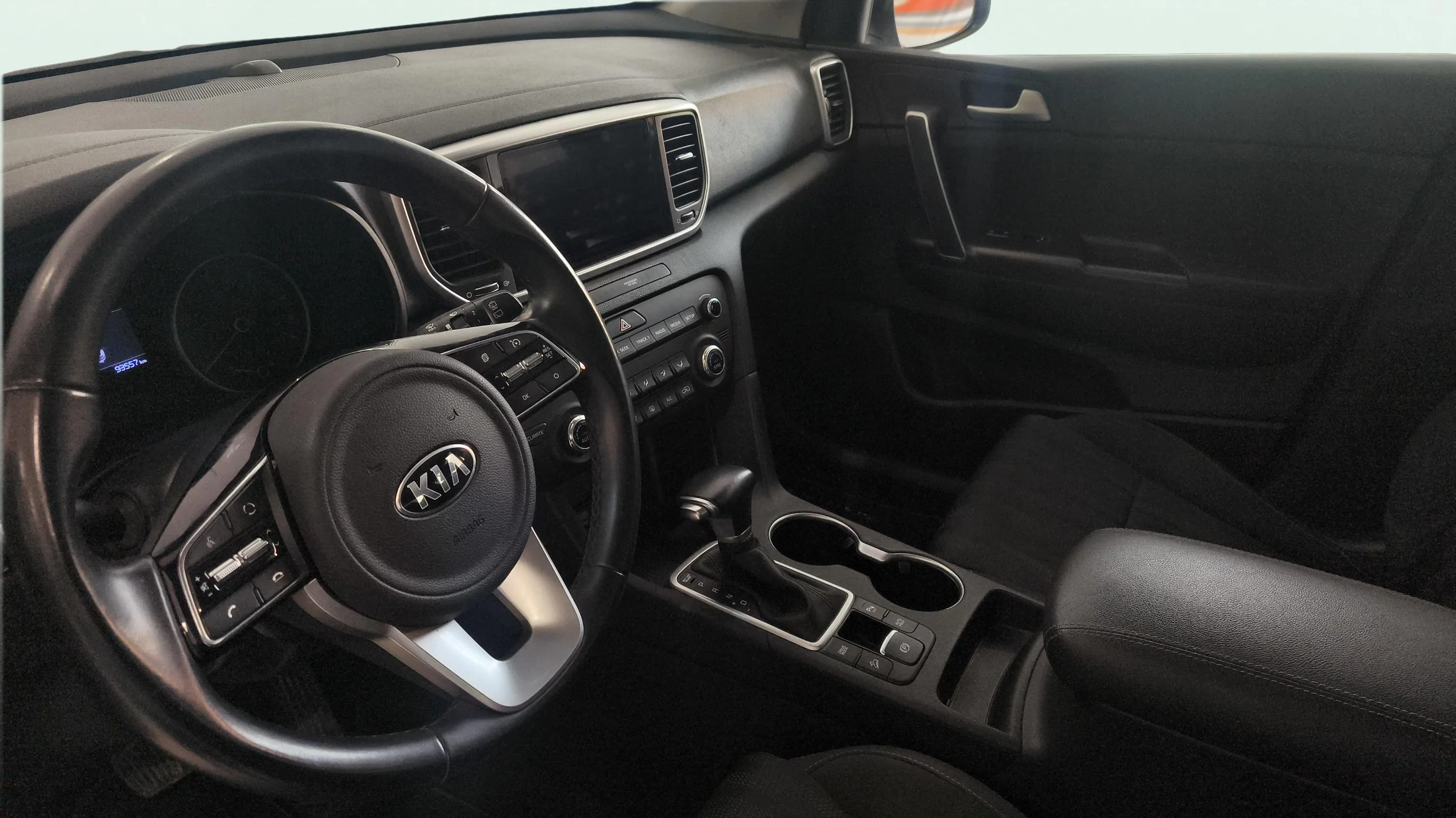 Kia Sportage 1.6 MHEV Business DCT 4x2 - foto 9