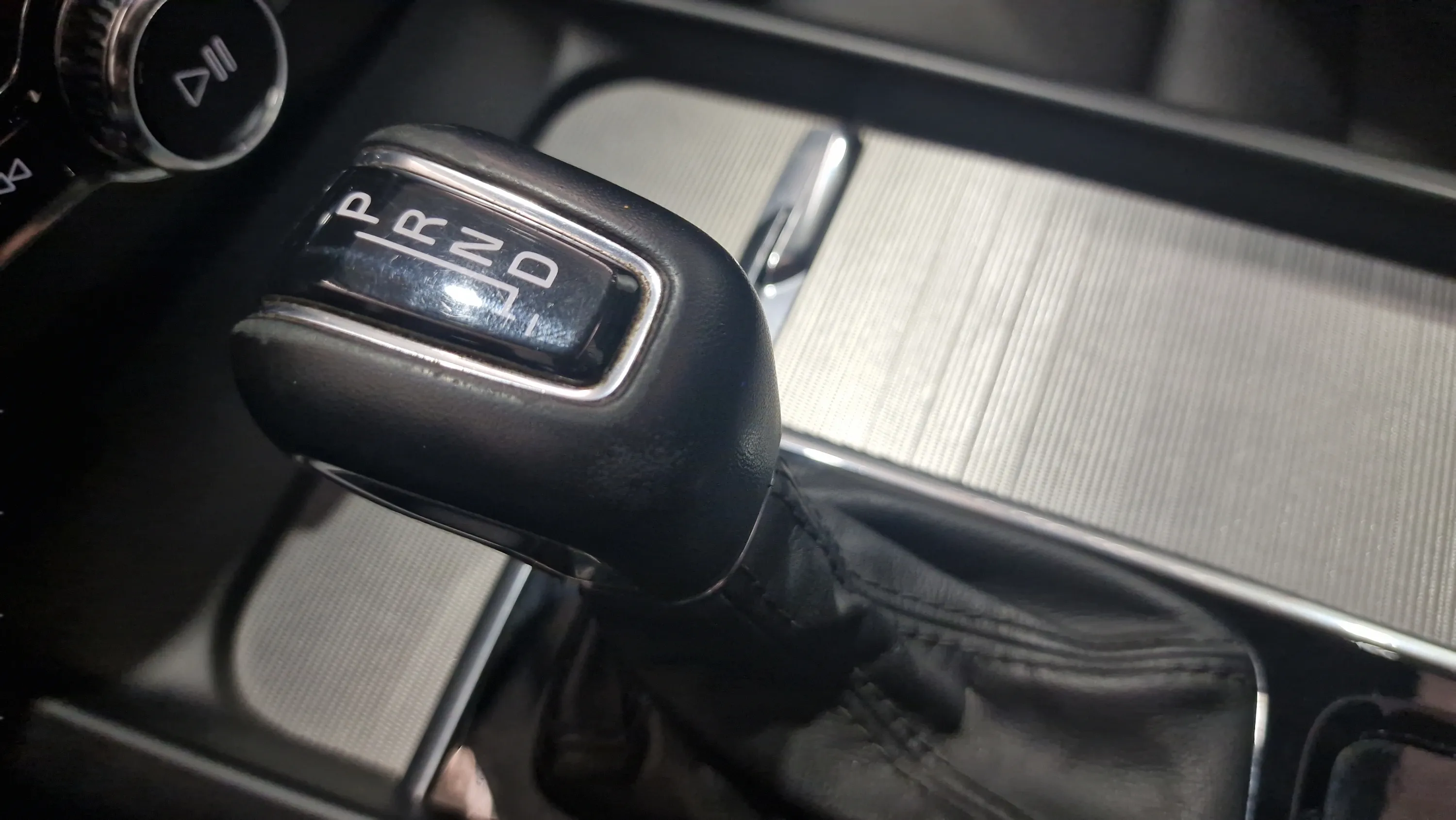 Volvo XC60 2.0 D4 AWD Inscription - foto 19