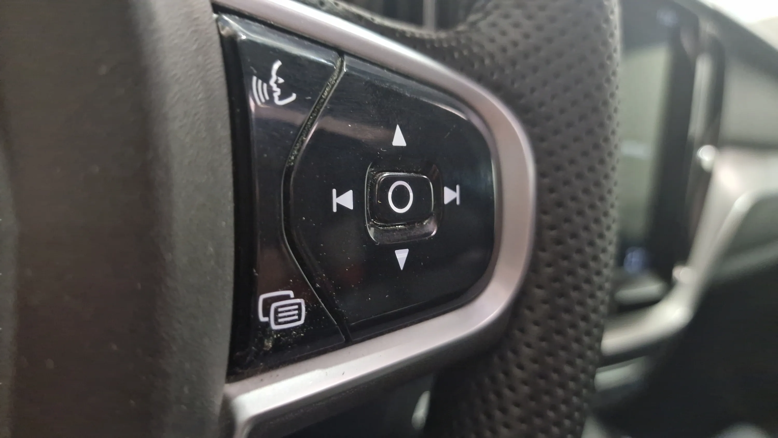 Volvo XC60 2.0 D4 AWD Inscription - foto 17