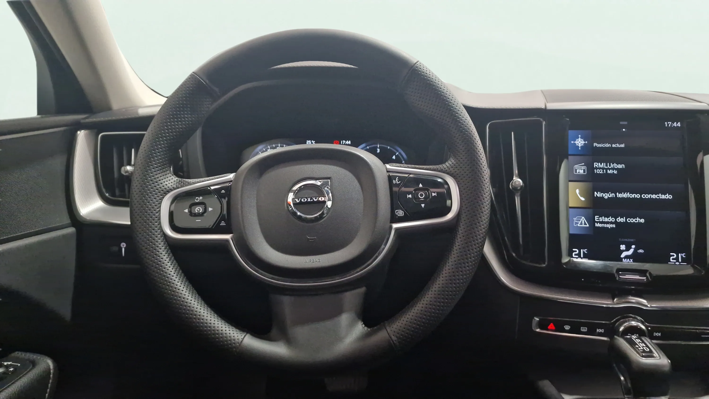 Volvo XC60 2.0 D4 AWD Inscription - foto 10