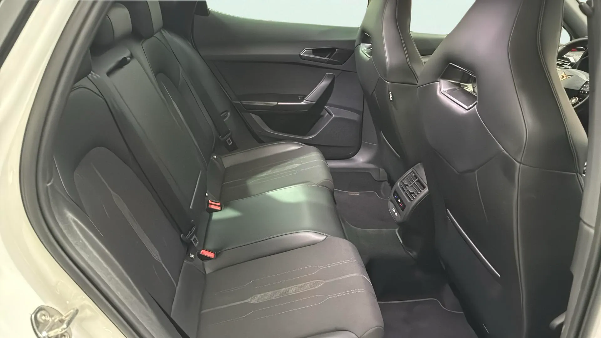 Cupra Formentor 2.0 TSI VZ 4Drive DSG - foto 12
