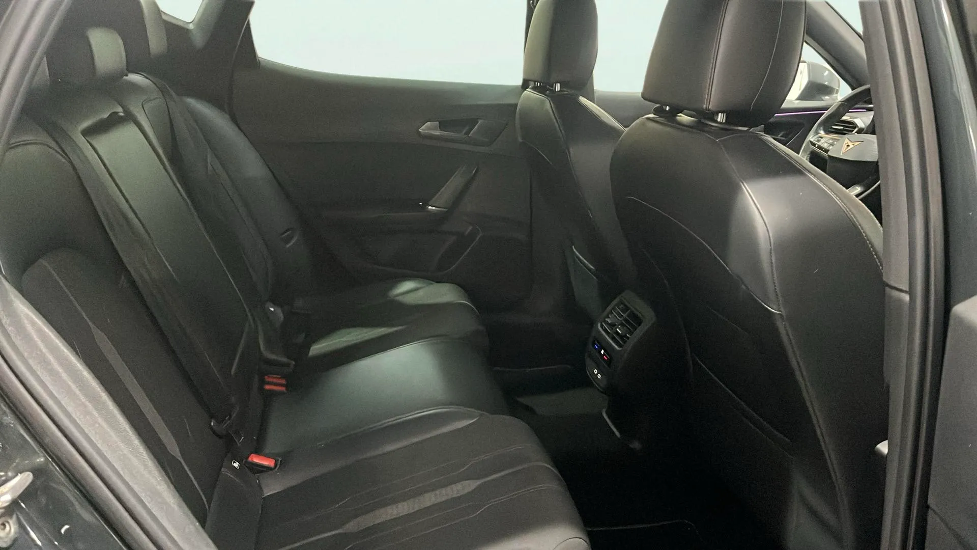 Cupra Formentor 1.5 TSI DSG - foto 12