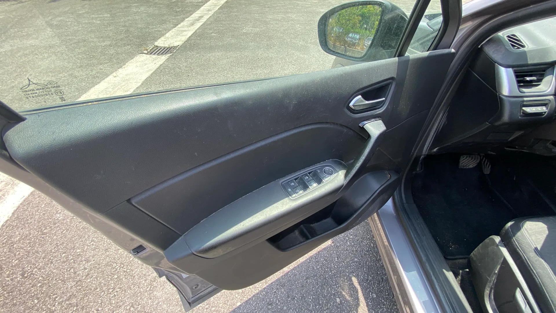 Renault Captur Zen E-Tech Híbrido enchufable - foto 22