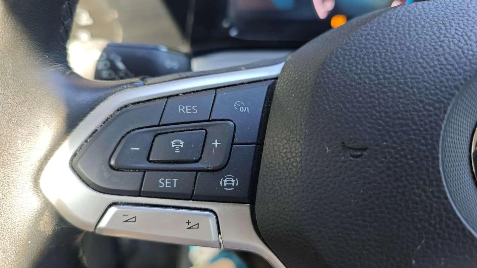 Volkswagen Golf 2.0 TDI - foto 14