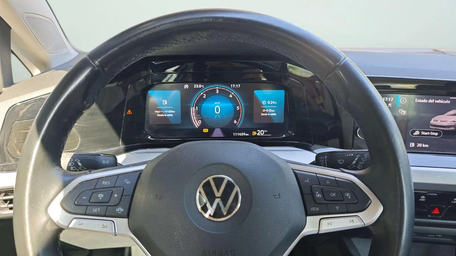 Volkswagen Golf 2.0 TDI - foto 11