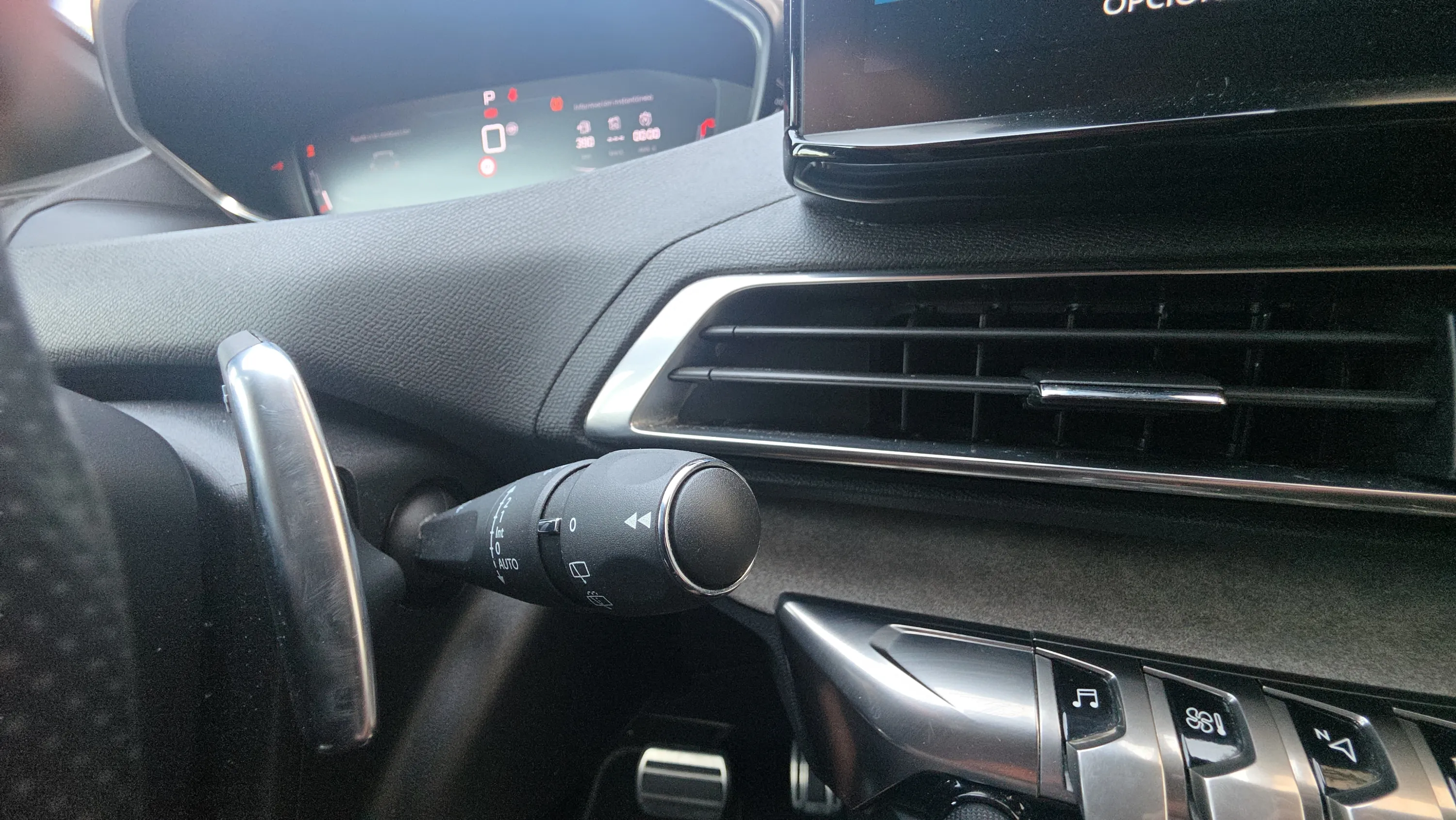 Peugeot 5008 1.5 BlueHDi GT EAT8 - foto 18