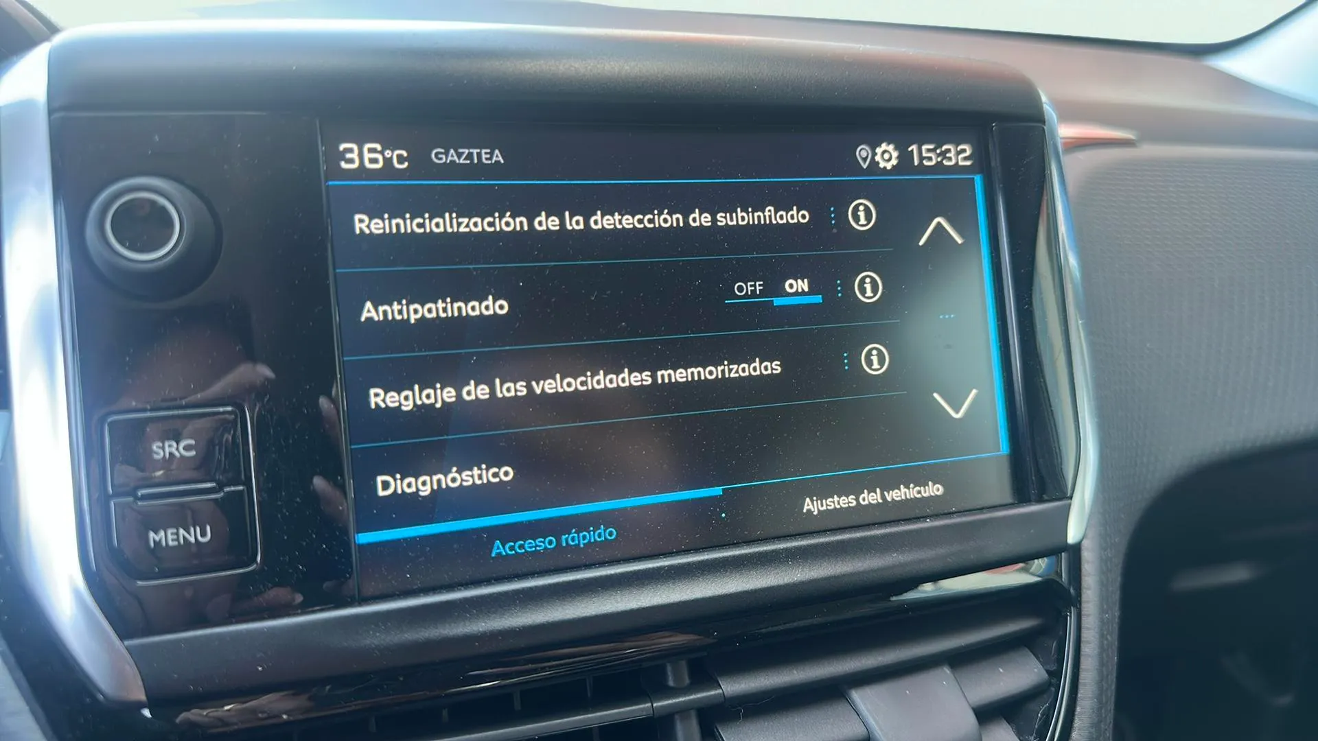 Peugeot 208 Signature BlueHDi - foto 25