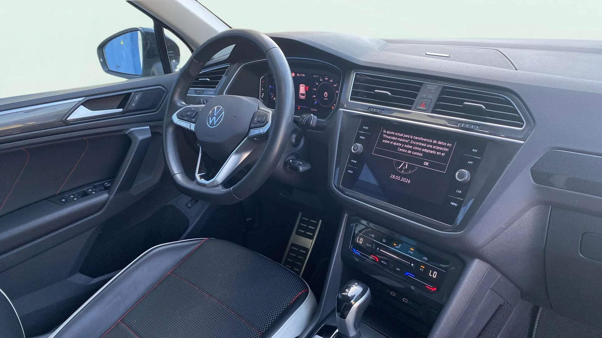 Volkswagen Tiguan Urban Sport 2.0 TDI DSG - foto 26