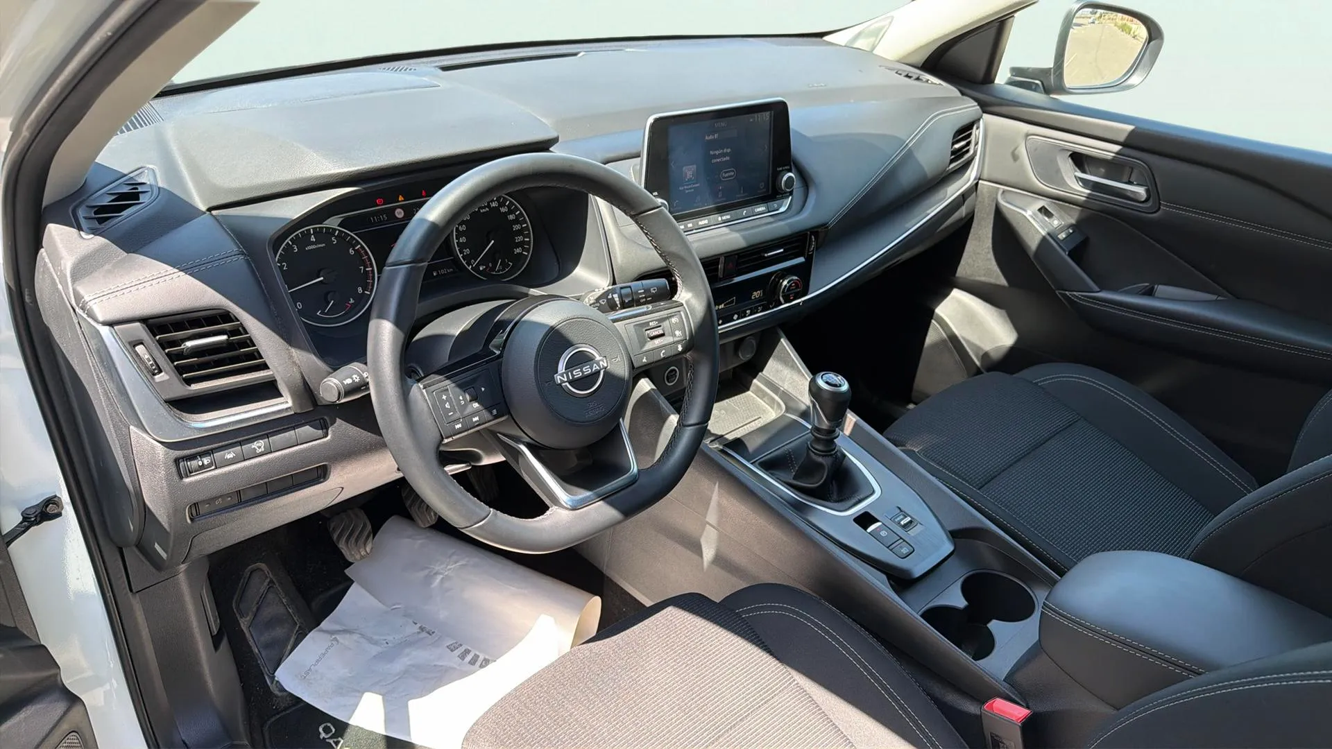 Nissan Qashqai DIG-T mHEV 4x2 Acenta - foto 9