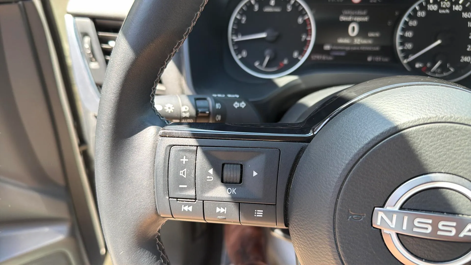 Nissan Qashqai DIG-T mHEV 4x2 Acenta - foto 18