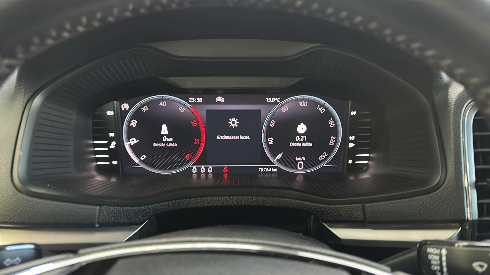 Škoda Karoq 2.0 TDI Ambition - foto 8