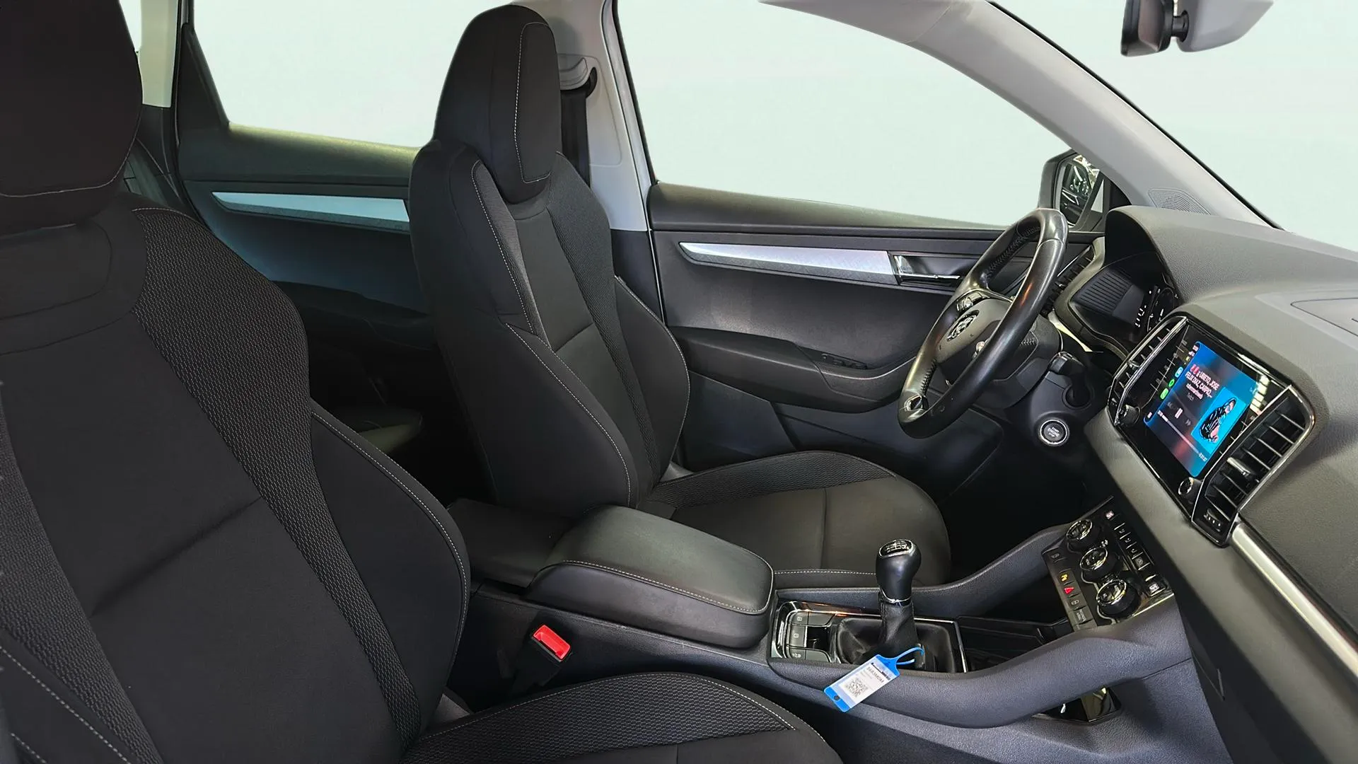 Škoda Karoq 2.0 TDI Ambition - foto 9