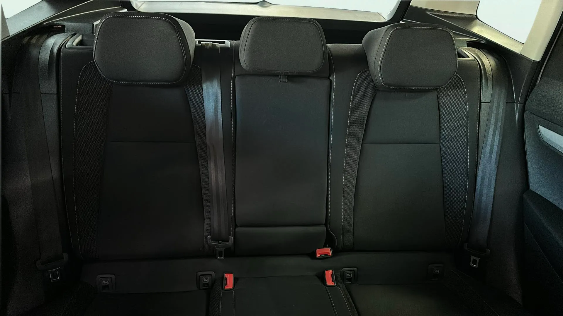 Škoda Karoq 2.0 TDI Ambition - foto 11