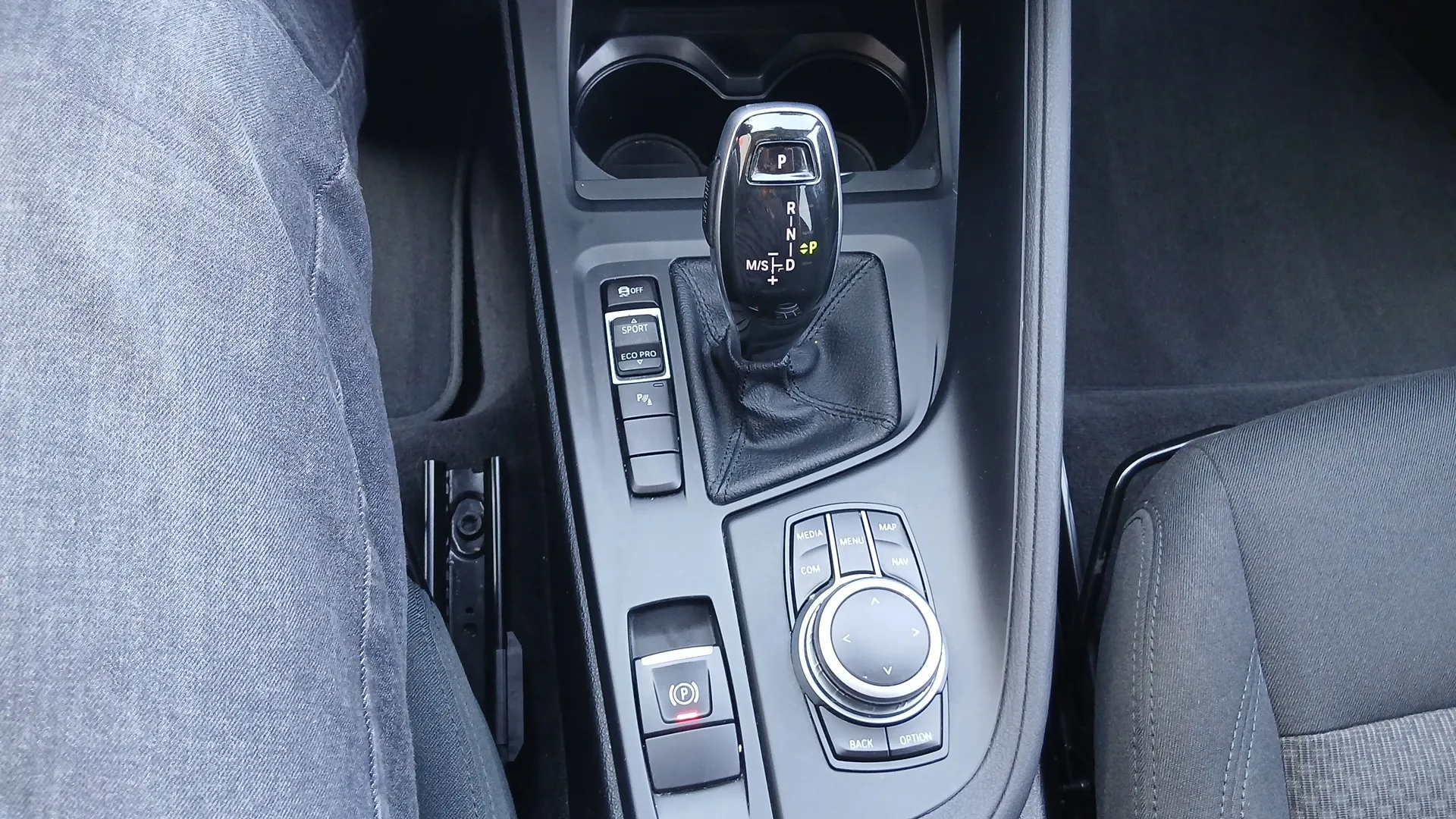 BMW X1 sDrive18d - foto 9