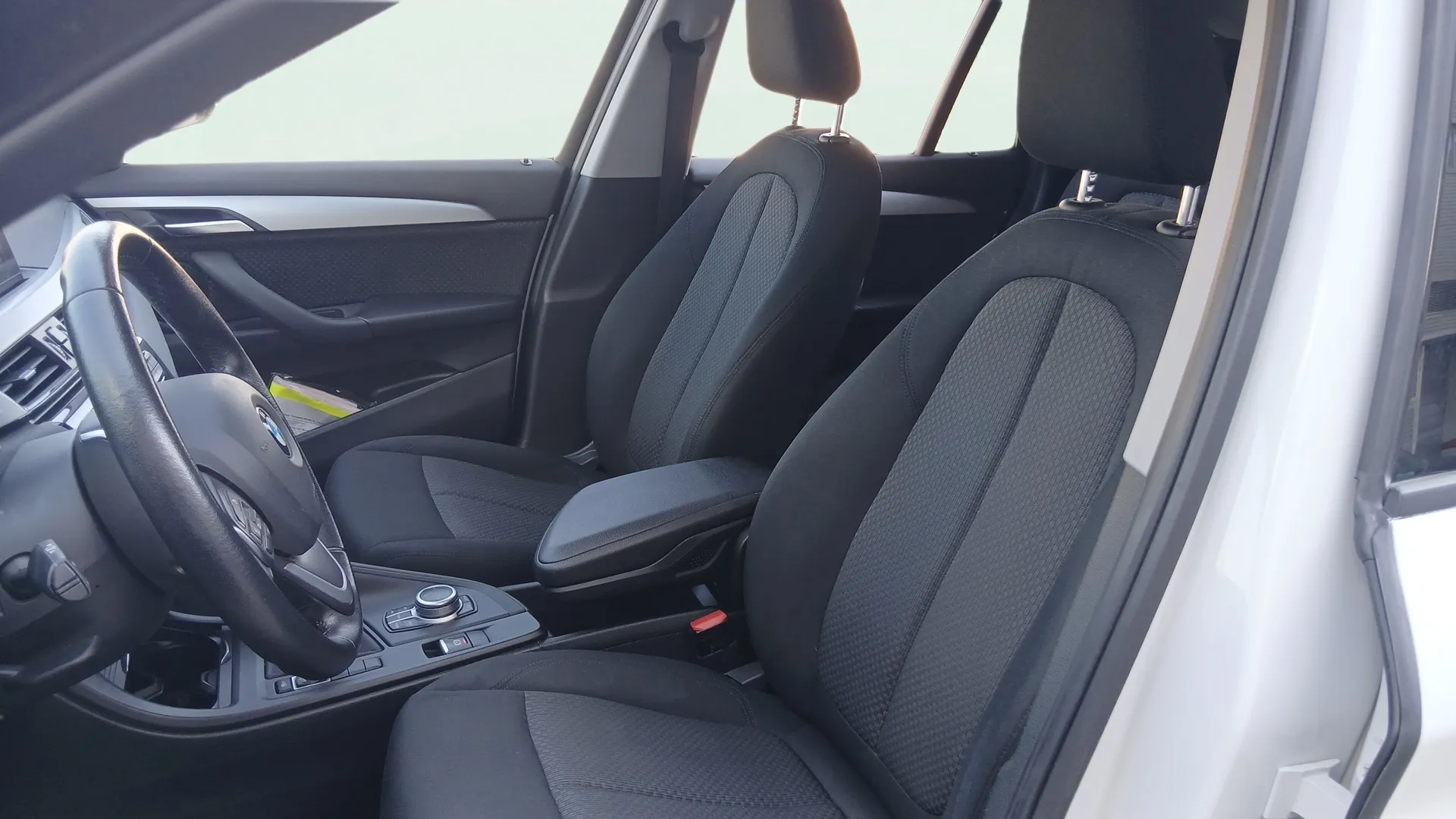 BMW X1 sDrive18d - foto 17