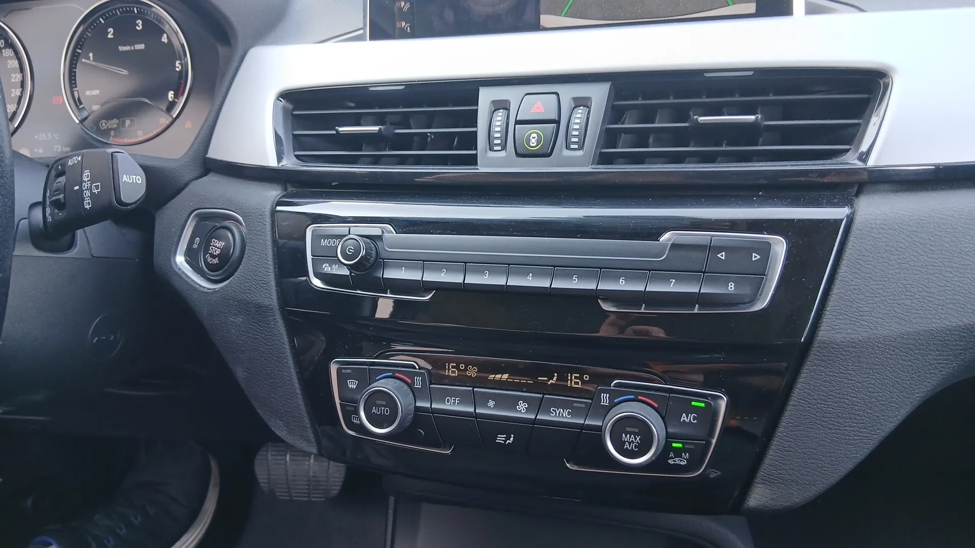 BMW X1 sDrive18d - foto 19