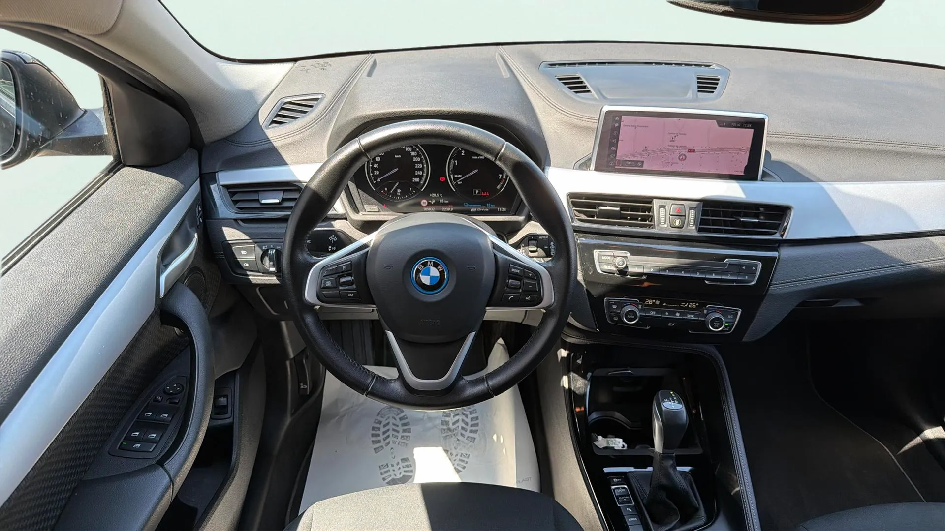 BMW X2 xDrive25e - foto 8