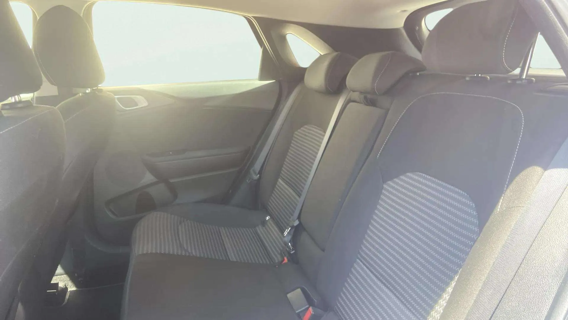 Kia Ceed 1.6 MHEV iMT Drive - foto 21
