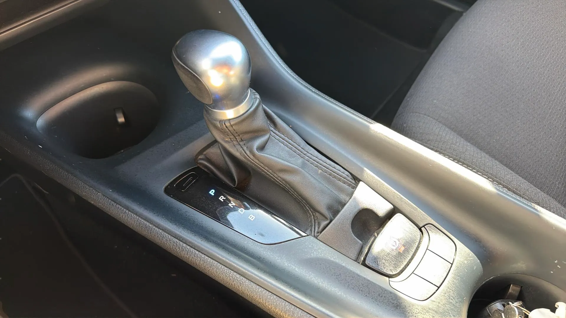 Toyota C-HR 1.8 125H Active - foto 15