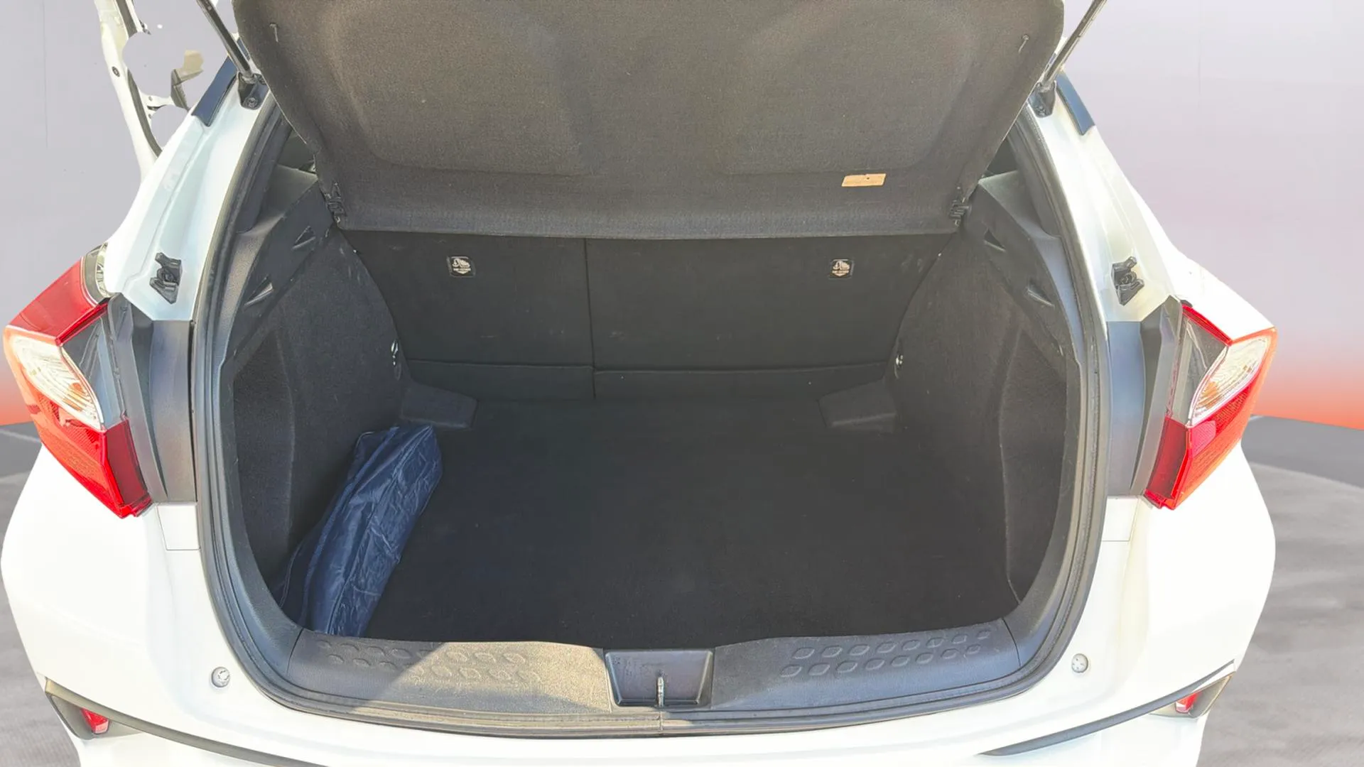 Toyota C-HR 1.8 125H Active - foto 4