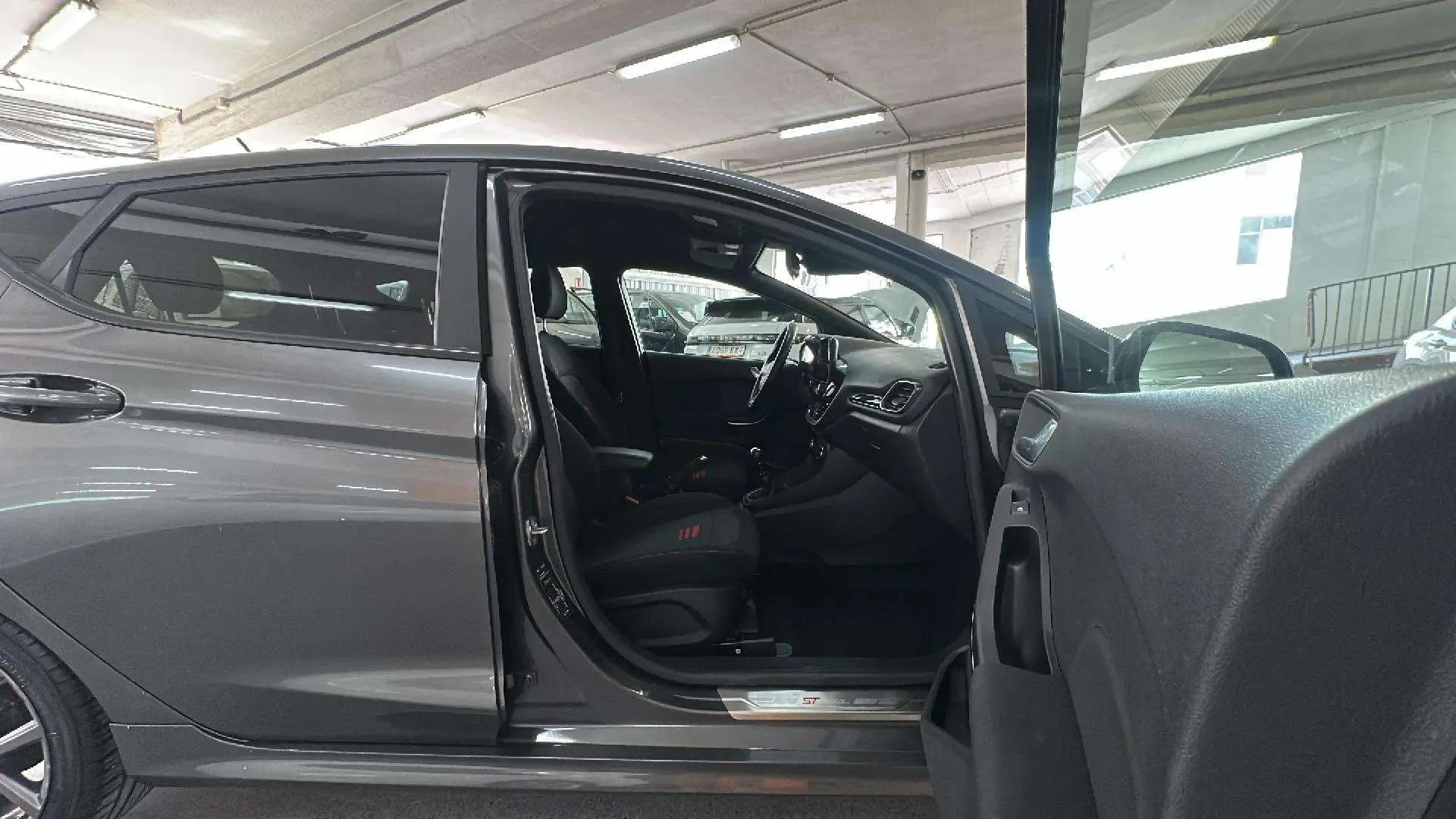 Ford Fiesta 1.0 EcoBoost MHEV ST-Line X - foto 6