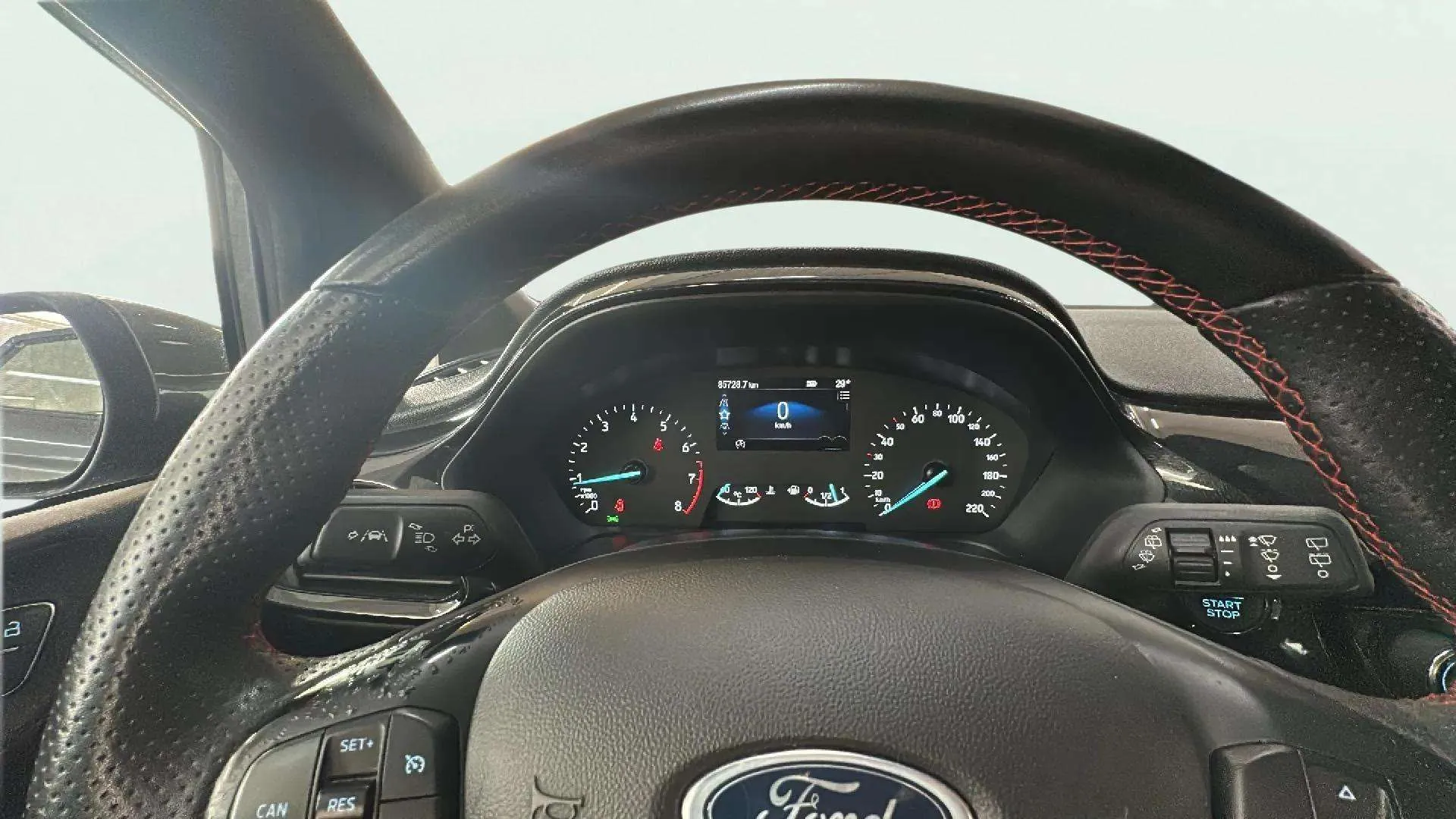 Ford Fiesta 1.0 EcoBoost MHEV ST-Line X - foto 12