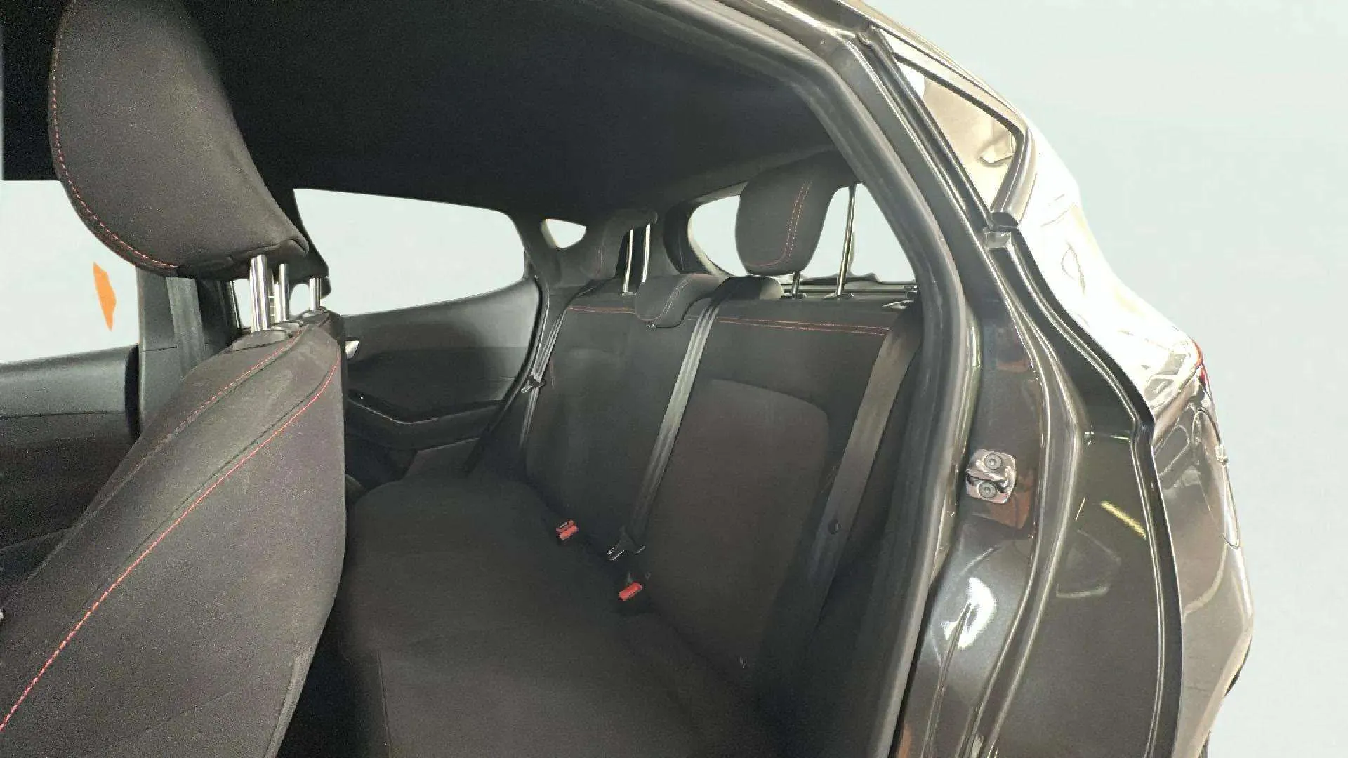 Ford Fiesta 1.0 EcoBoost MHEV ST-Line X - foto 15