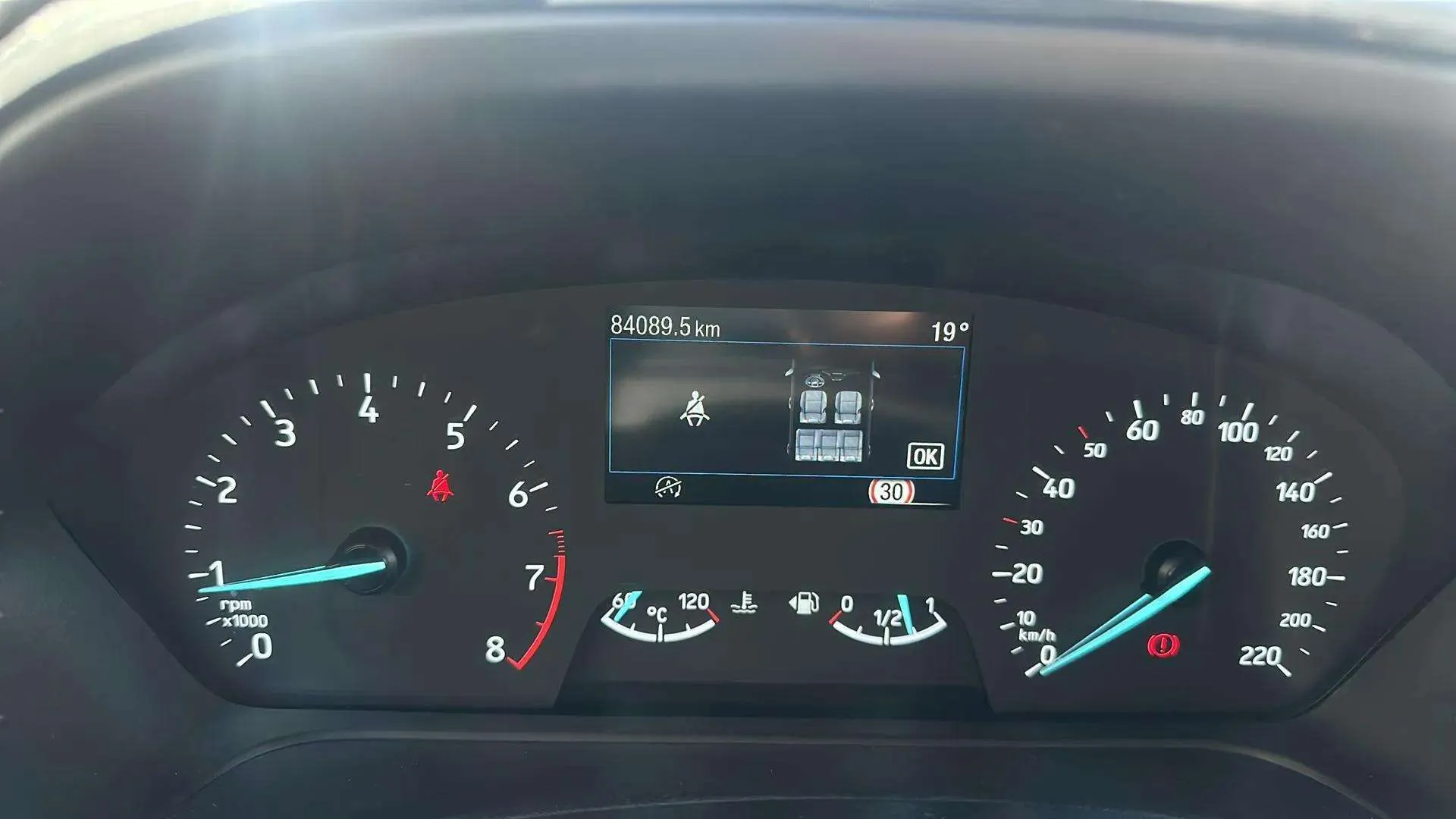 Ford Fiesta 1.0 EcoBoost MHEV Active - foto 9