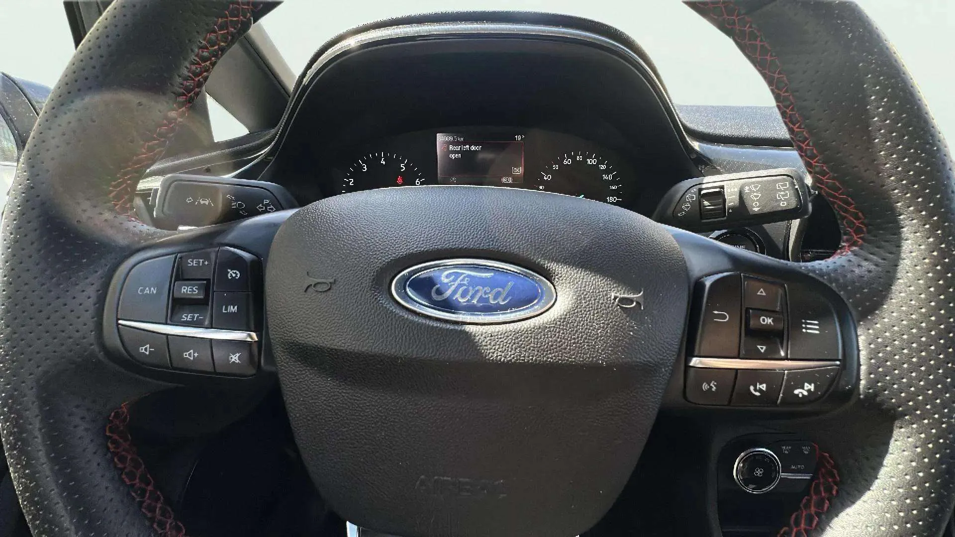Ford Fiesta 1.0 EcoBoost MHEV Active - foto 10