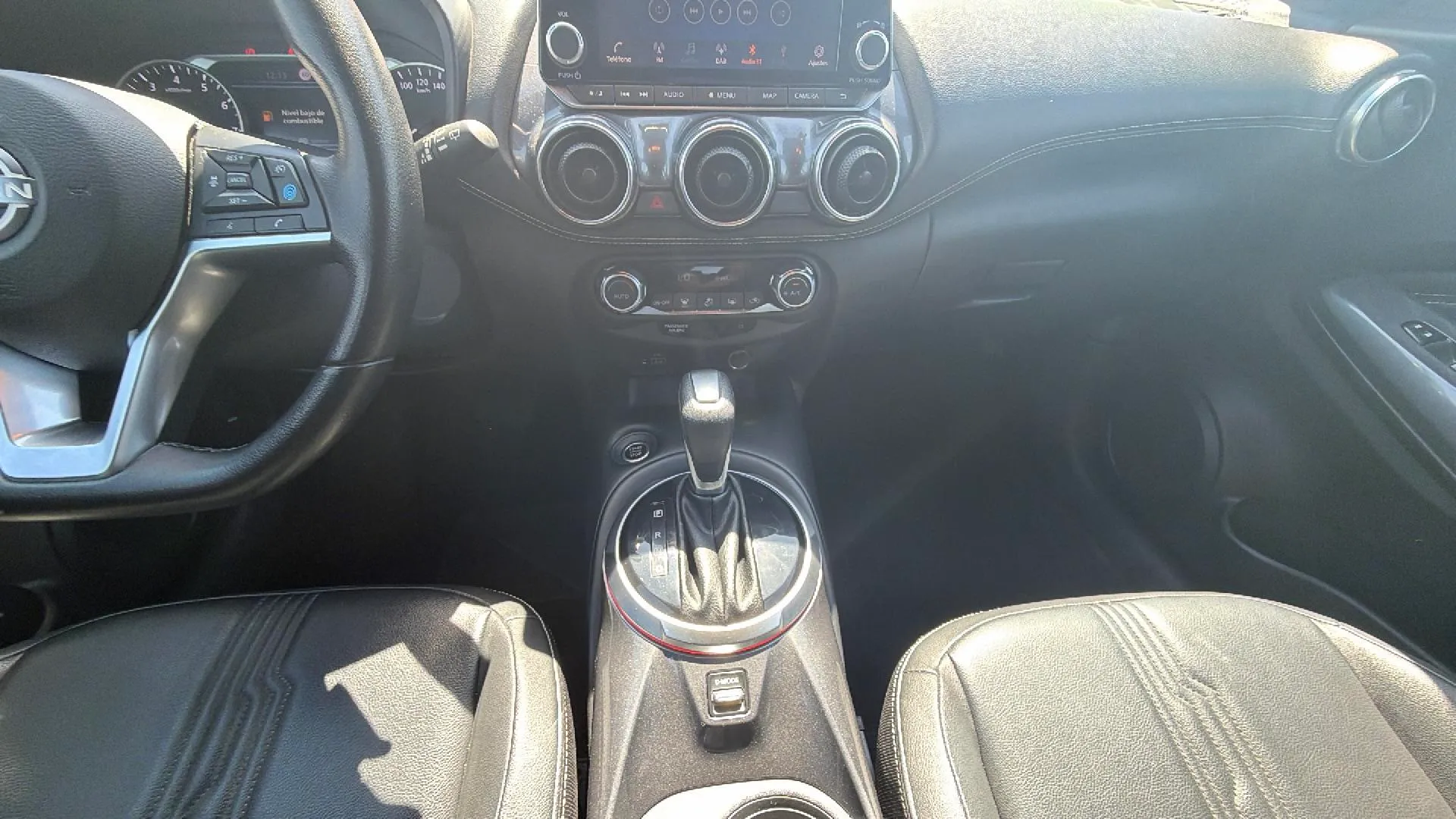 Nissan Juke DIG-T DCT Tekna - foto 12